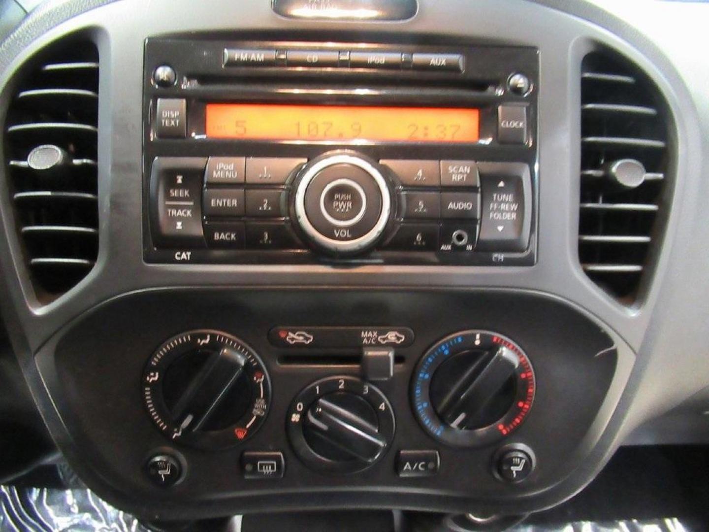 2013 Graphite Blue /Black Nissan Juke S (JN8AF5MV7DT) with an 1.6L I4 DOHC 16V engine, CVT transmission, located at 15300 Midway Rd., Addison, TX, 75001, (972) 702-0011, 32.958321, -96.838074 - Photo#18