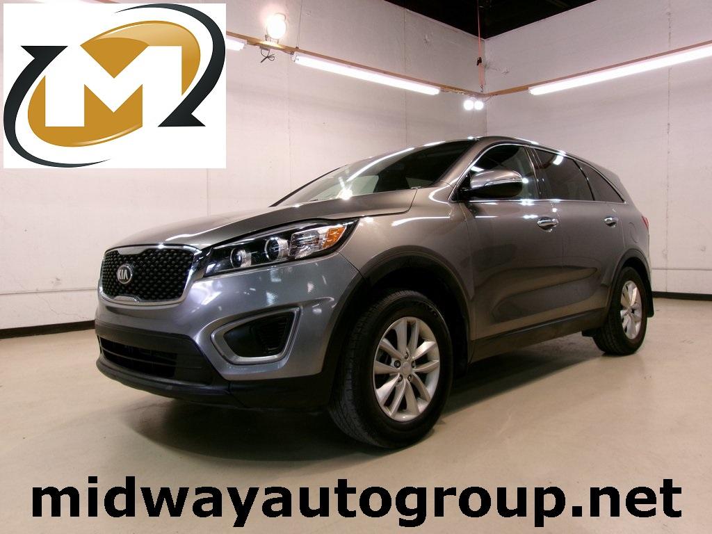 photo of 2017 Kia Sorento L