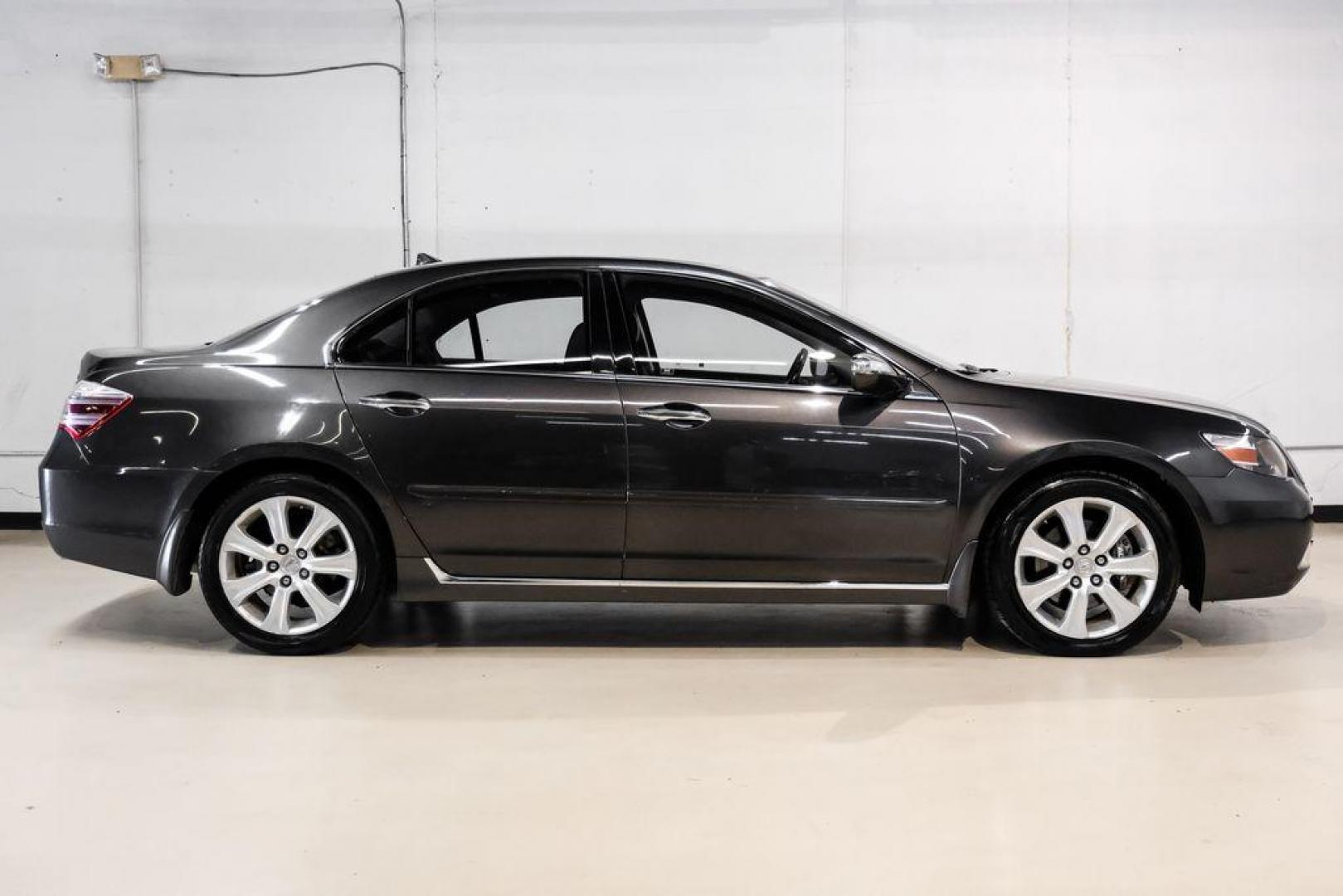 2010 Grigio Metallic /Parchment In Acura RL 3.7 (JH4KB2F56AC) with an 3.7L V6 SOHC VTEC engine, Automatic transmission, located at 15300 Midway Rd., Addison, TX, 75001, (972) 702-0011, 32.958321, -96.838074 - Photo#7