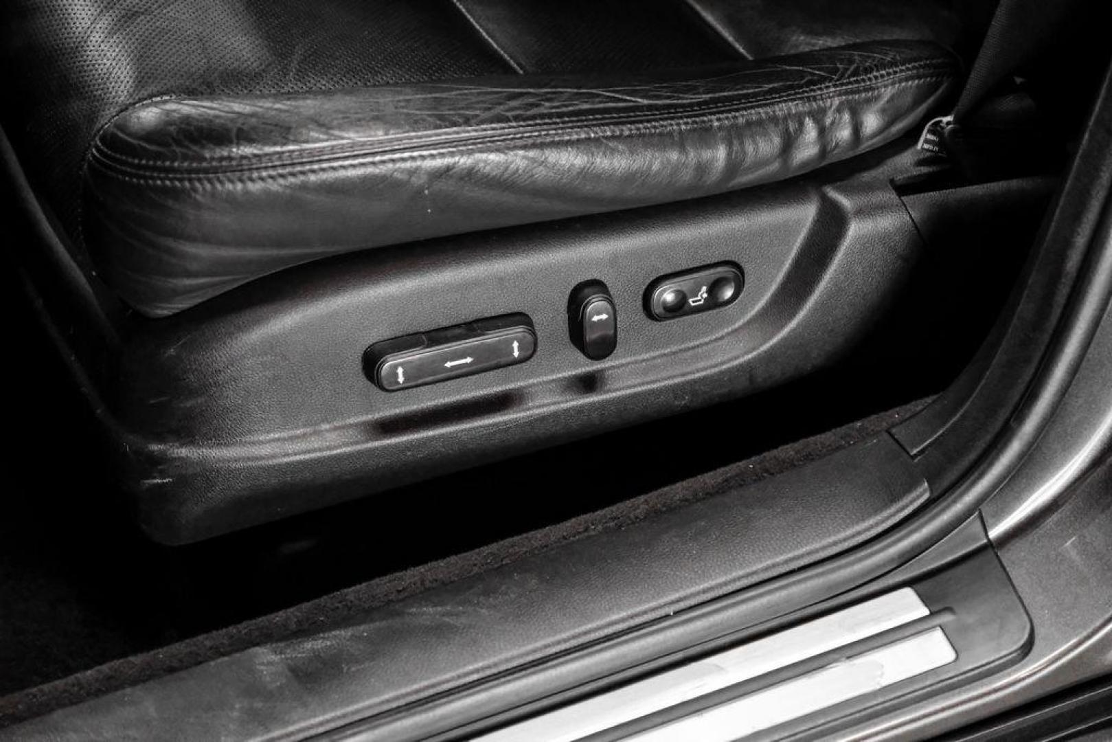 2010 Grigio Metallic /Parchment In Acura RL 3.7 (JH4KB2F56AC) with an 3.7L V6 SOHC VTEC engine, Automatic transmission, located at 15300 Midway Rd., Addison, TX, 75001, (972) 702-0011, 32.958321, -96.838074 - Photo#27