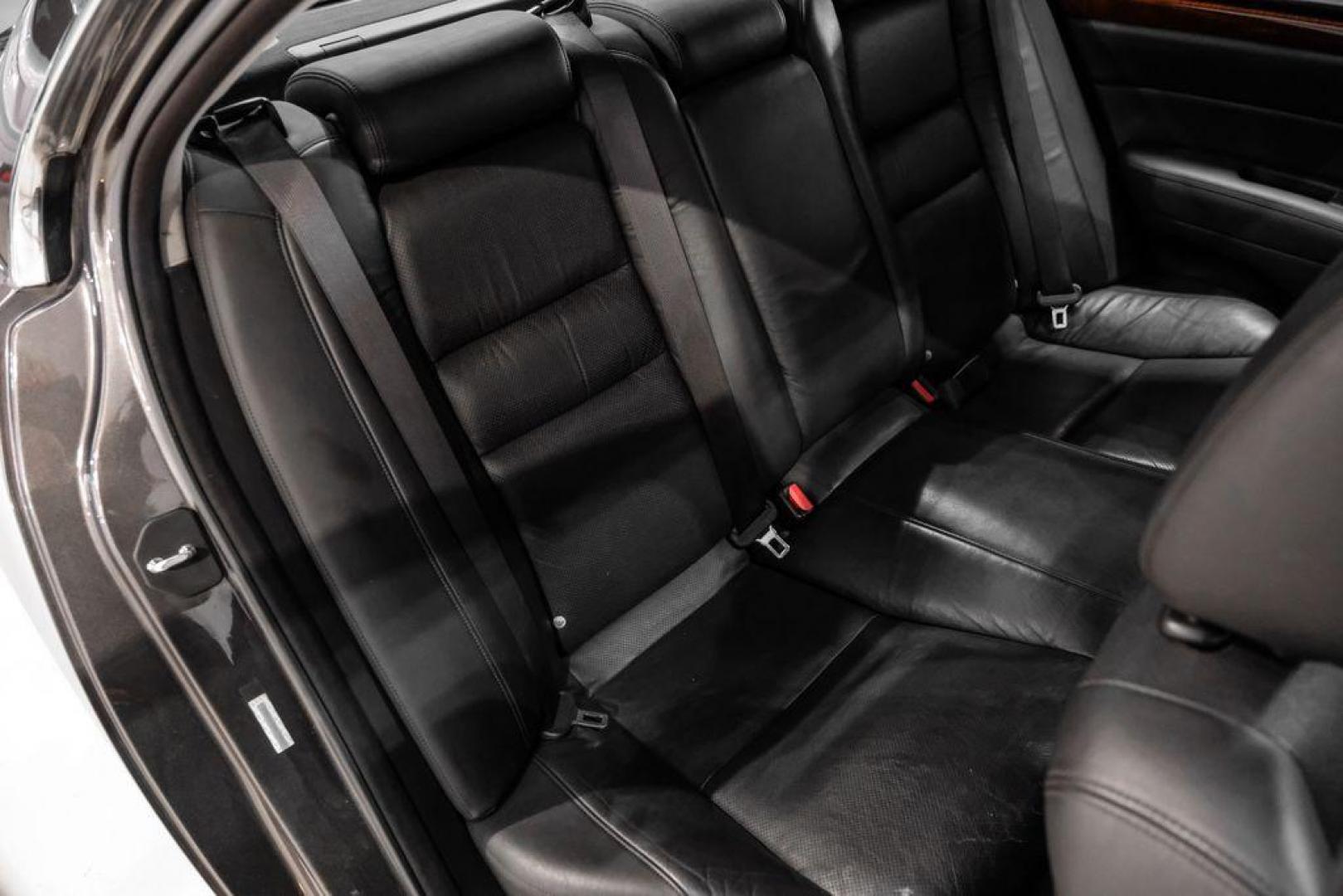 2010 Grigio Metallic /Parchment In Acura RL 3.7 (JH4KB2F56AC) with an 3.7L V6 SOHC VTEC engine, Automatic transmission, located at 15300 Midway Rd., Addison, TX, 75001, (972) 702-0011, 32.958321, -96.838074 - Photo#30