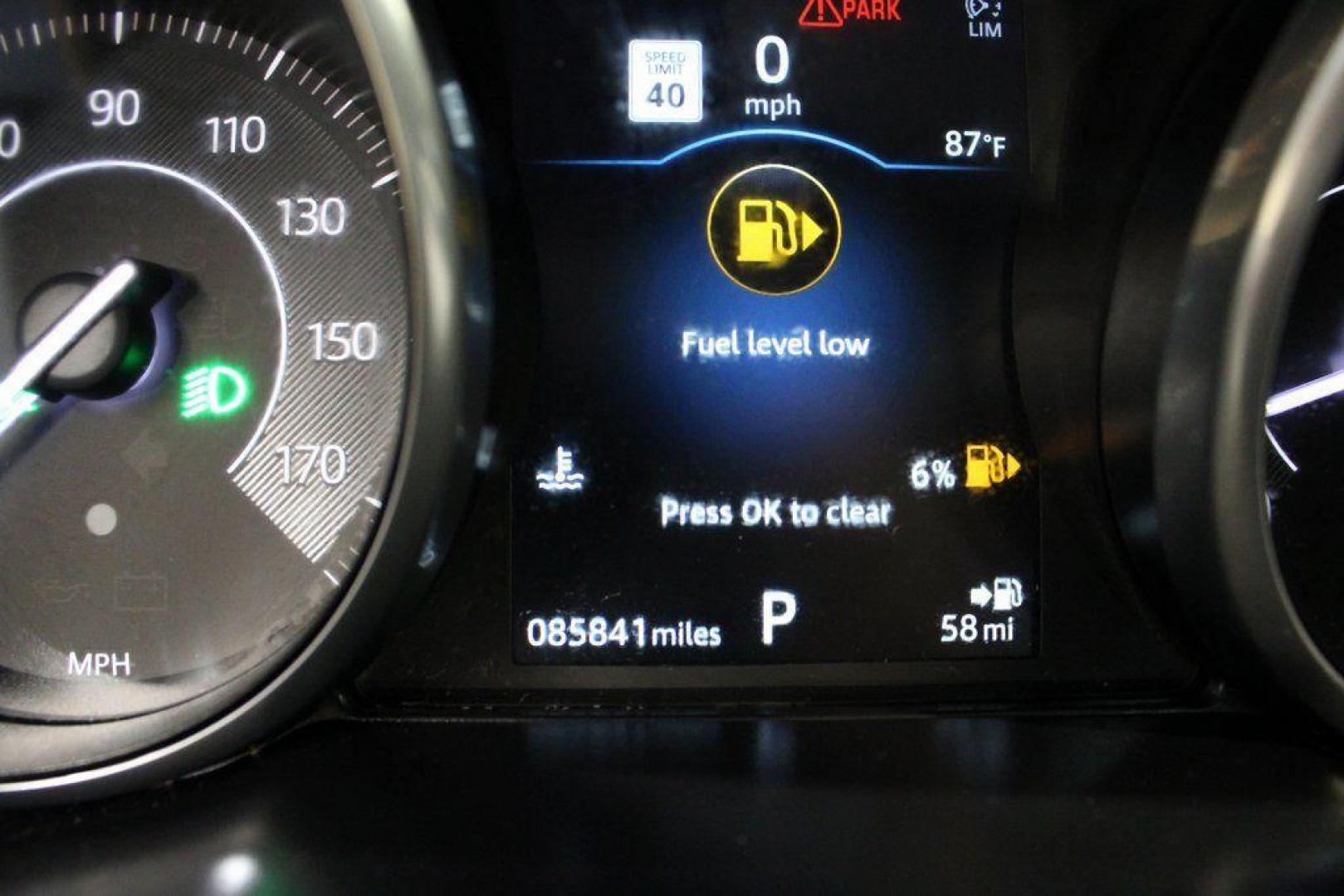 2018 Fuji White /Ebony/Ebony Jaguar E-PACE S (SADFJ2FX2J1) with an 2.0L I4 Turbocharged engine, Automatic transmission, located at 15300 Midway Rd., Addison, TX, 75001, (972) 702-0011, 32.958321, -96.838074 - HOME OF THE NO HAGGLE PRICE - WHOLESALE PRICES TO THE PUBLIC!! non smoker, E-PACE S, 4D Sport Utility, 2.0L I4 Turbocharged, 9-Speed Automatic, AWD, White, Ebony/Ebony Leather.<br><br>White 2018 Jaguar E-PACE S<br><br>21/28 City/Highway MPG<br><br>Awards:<br> * 2018 KBB.com Brand Image Awards<br><b - Photo#25