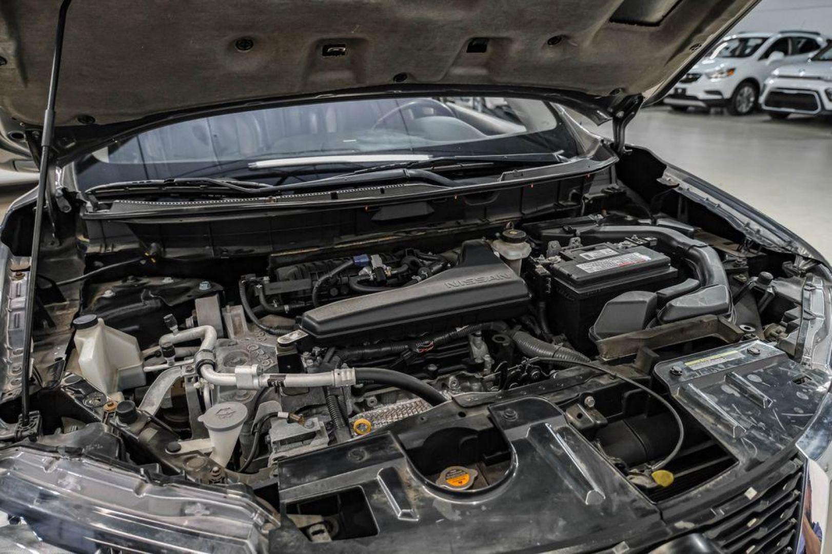 2020 Gun Metallic /Charcoal Nissan Rogue SL (5N1AT2MT2LC) with an 2.5L I4 DOHC 16V engine, CVT transmission, located at 15300 Midway Rd., Addison, TX, 75001, (972) 702-0011, 32.958321, -96.838074 - Photo#46