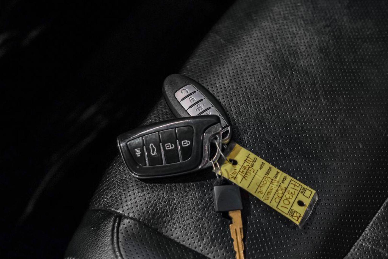 2020 Gun Metallic /Charcoal Nissan Rogue SL (5N1AT2MT2LC) with an 2.5L I4 DOHC 16V engine, CVT transmission, located at 15300 Midway Rd., Addison, TX, 75001, (972) 702-0011, 32.958321, -96.838074 - Photo#54