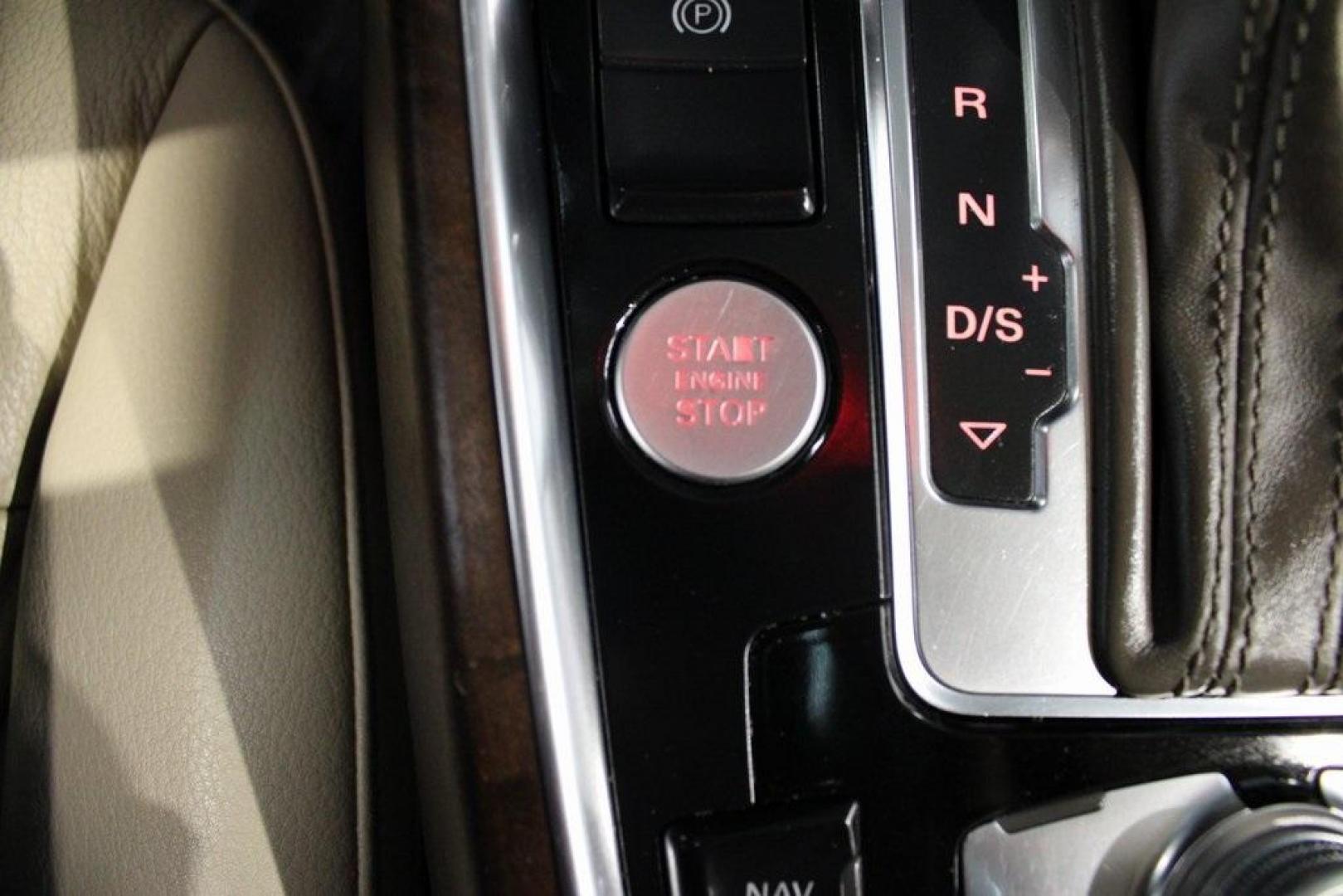 2014 Ibis White /Pistachio Beige Audi Q5 2.0T Premium Plus (WA1LFAFP4EA) with an 2.0L I4 TFSI Direct Injection DOHC engine, Automatic transmission, located at 15300 Midway Rd., Addison, TX, 75001, (972) 702-0011, 32.958321, -96.838074 - Introducing the 2014 Audi Q5 2.0T Premium Plus quattro, now available at Midway Auto Group in Addison, Texas. This luxury compact SUV seamlessly blends performance, sophistication, and advanced technology, making it an excellent choice for discerning drivers seeking versatility and style.<br><br>Key - Photo#22