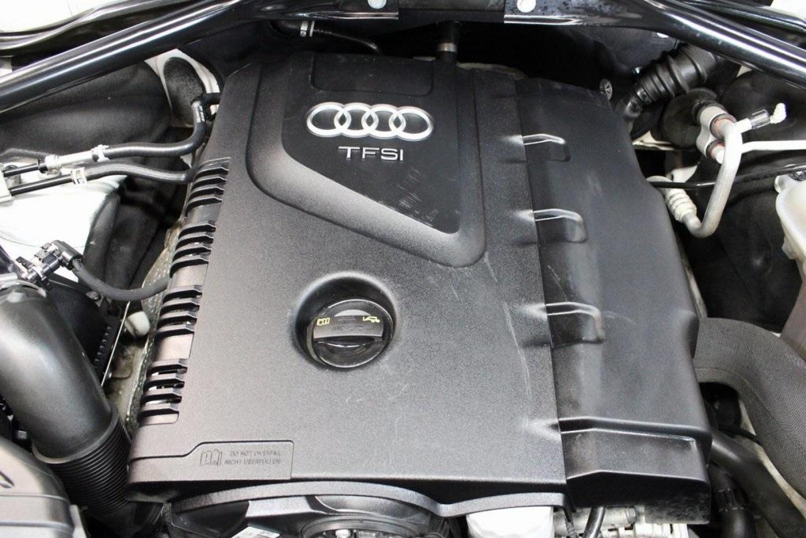 2014 Ibis White /Pistachio Beige Audi Q5 2.0T Premium Plus (WA1LFAFP4EA) with an 2.0L I4 TFSI Direct Injection DOHC engine, Automatic transmission, located at 15300 Midway Rd., Addison, TX, 75001, (972) 702-0011, 32.958321, -96.838074 - Introducing the 2014 Audi Q5 2.0T Premium Plus quattro, now available at Midway Auto Group in Addison, Texas. This luxury compact SUV seamlessly blends performance, sophistication, and advanced technology, making it an excellent choice for discerning drivers seeking versatility and style.<br><br>Key - Photo#31