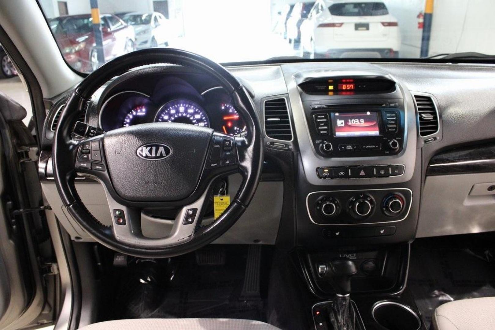 2014 Titanium Silver /Gray Kia Sorento LX (5XYKT3A67EG) with an 2.4L I4 DGI DOHC Dual CVVT engine, Automatic transmission, located at 15300 Midway Rd., Addison, TX, 75001, (972) 702-0011, 32.958321, -96.838074 - Introducing the 2014 Kia Sorento LX, now available at Midway Auto Group in Addison, Texas. This midsize SUV seamlessly combines comfort, versatility, and modern features, making it an excellent choice for families and individuals seeking a reliable and stylish vehicle.<br><br>Key Features:<br><br>En - Photo#17
