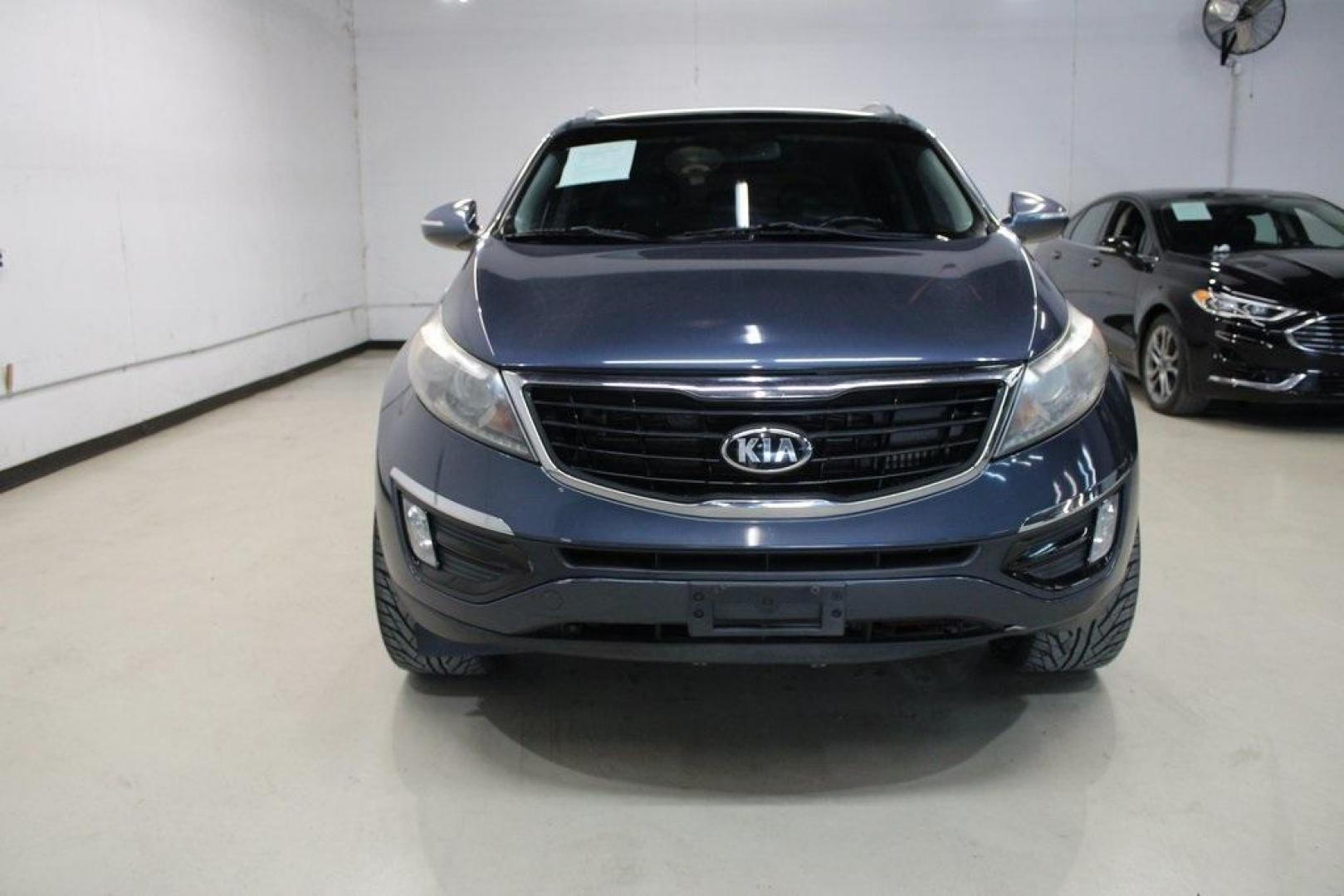 2016 Twilight Blue /Black Kia Sportage SX (KNDPC3A6XG7) with an 2.0L I4 DGI Turbocharged engine, Automatic transmission, located at 15300 Midway Rd., Addison, TX, 75001, (972) 702-0011, 32.958321, -96.838074 - Introducing the 2016 Kia Sportage SX, now available at Midway Auto Group in Addison, Texas. This compact crossover seamlessly blends sporty performance with modern features, making it an excellent choice for those seeking versatility and style.<br><br>Key Features:<br><br>Engine: 2.0L Turbocharged I - Photo#4