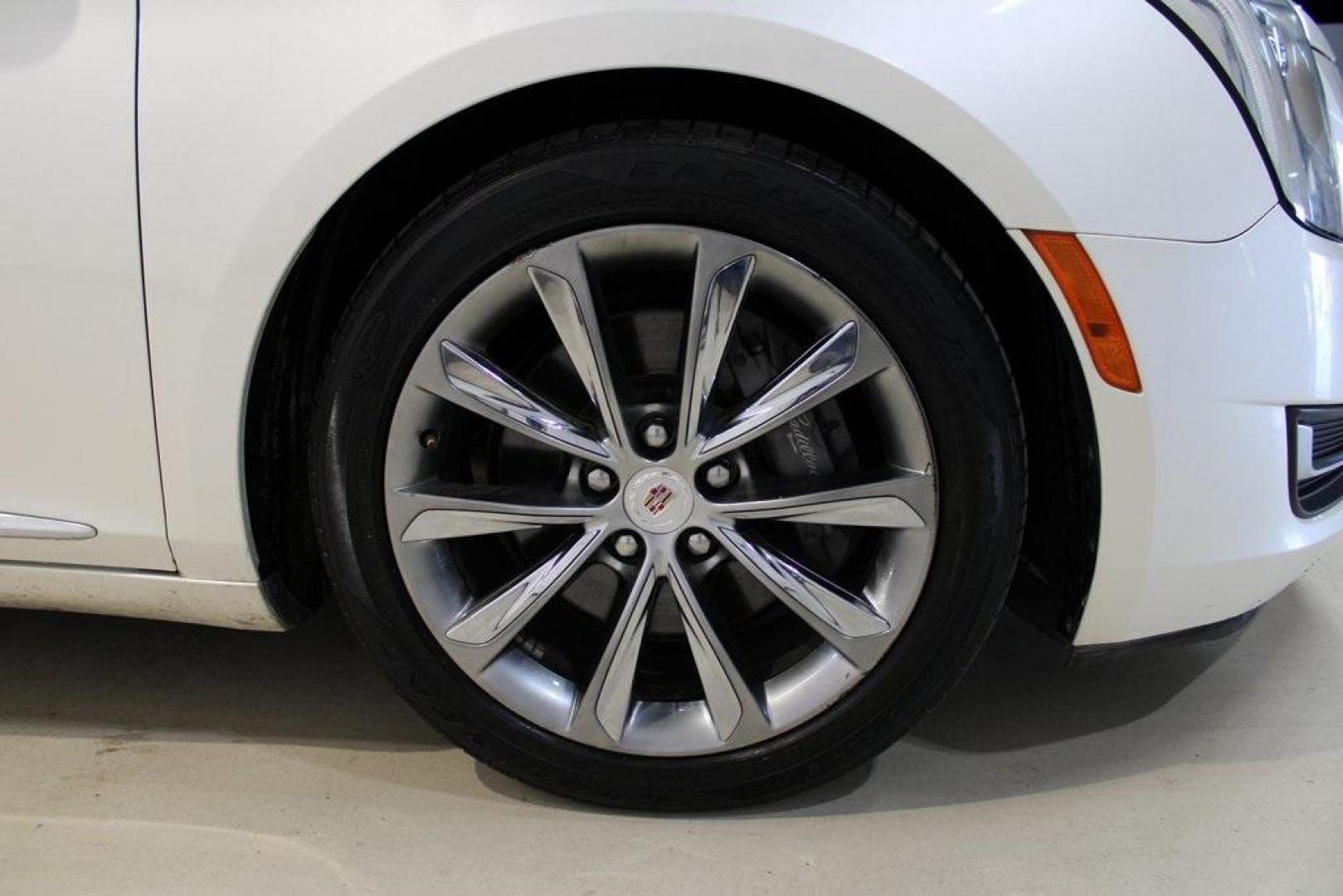 2013 White Diamond Tricoat /Shale/Cocoa Cadillac XTS Base (2G61N5S32D9) with an 3.6L V6 DGI DOHC VVT engine, Automatic transmission, located at 15300 Midway Rd., Addison, TX, 75001, (972) 702-0011, 32.958321, -96.838074 - Introducing the 2013 Cadillac XTS Luxury Collection, now available at Midway Auto Group in Addison, Texas. This full-size luxury sedan seamlessly combines sophisticated design, advanced technology, and a powerful performance, offering an exceptional driving experience for those who demand elegance a - Photo#11
