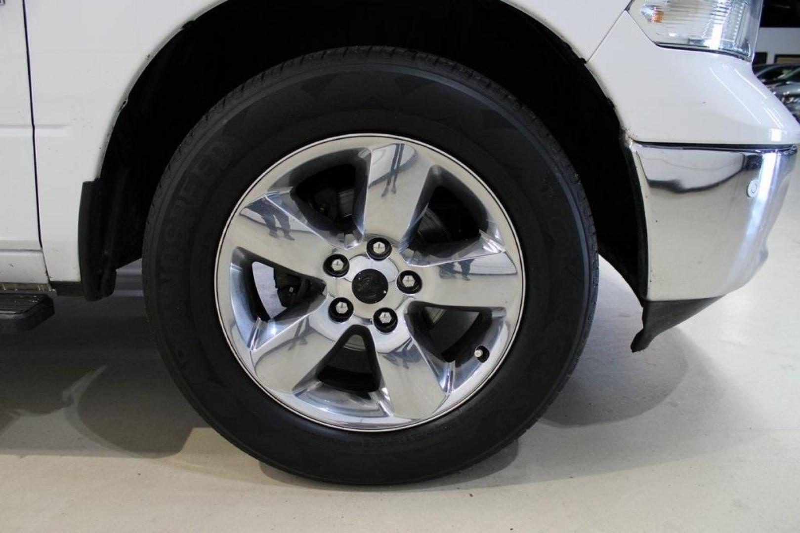 2019 Bright White Clearcoat /Black Ram 1500 Classic Big Horn (1C6RR6TT6KS) with an HEMI 5.7L V8 Multi Displacement VVT engine, Automatic transmission, located at 15300 Midway Rd., Addison, TX, 75001, (972) 702-0011, 32.958321, -96.838074 - HOME OF THE NO HAGGLE PRICE - WHOLESALE PRICES TO THE PUBLIC!! 1500 Classic Big Horn, 4D Crew Cab, HEMI 5.7L V8 Multi Displacement VVT, 8-Speed Automatic, RWD, Bright White Clearcoat, Black Cloth.<br><br>Bright White Clearcoat 2019 Ram 1500 Classic Big Horn<br><br>Recent Arrival!<br><br><br>At Midwa - Photo#12