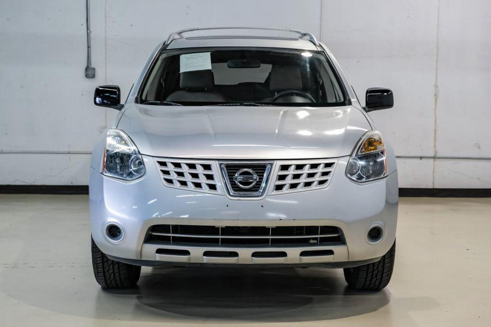 2009 Brilliant Silver Metallic /Gray Nissan Rogue SL (JN8AS58T49W) with an 2.5L 4-Cylinder DOHC 16V engine, CVT transmission, located at 15300 Midway Rd., Addison, TX, 75001, (972) 702-0011, 32.958321, -96.838074 - Photo#5