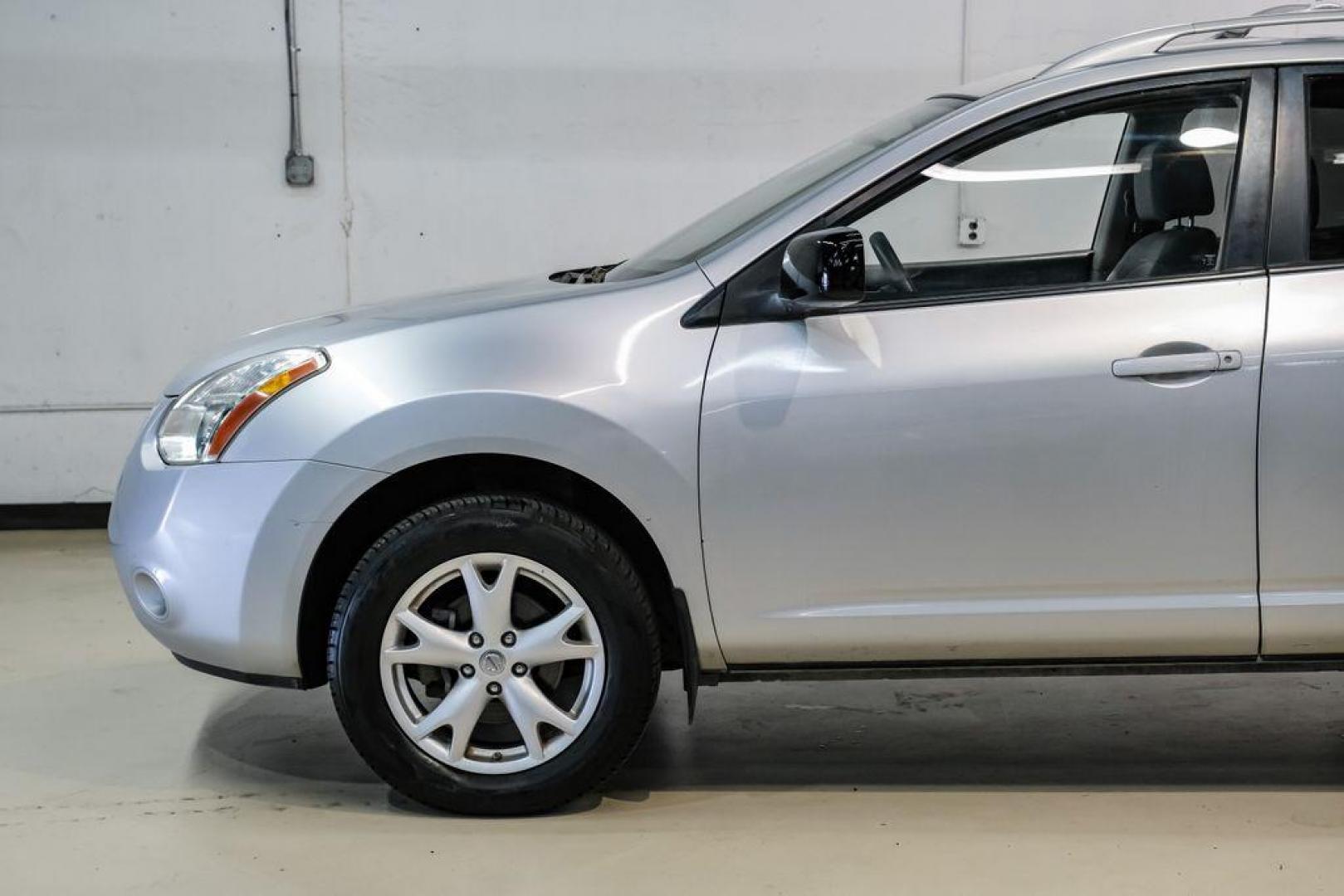 2009 Brilliant Silver Metallic /Gray Nissan Rogue SL (JN8AS58T49W) with an 2.5L 4-Cylinder DOHC 16V engine, CVT transmission, located at 15300 Midway Rd., Addison, TX, 75001, (972) 702-0011, 32.958321, -96.838074 - Photo#12