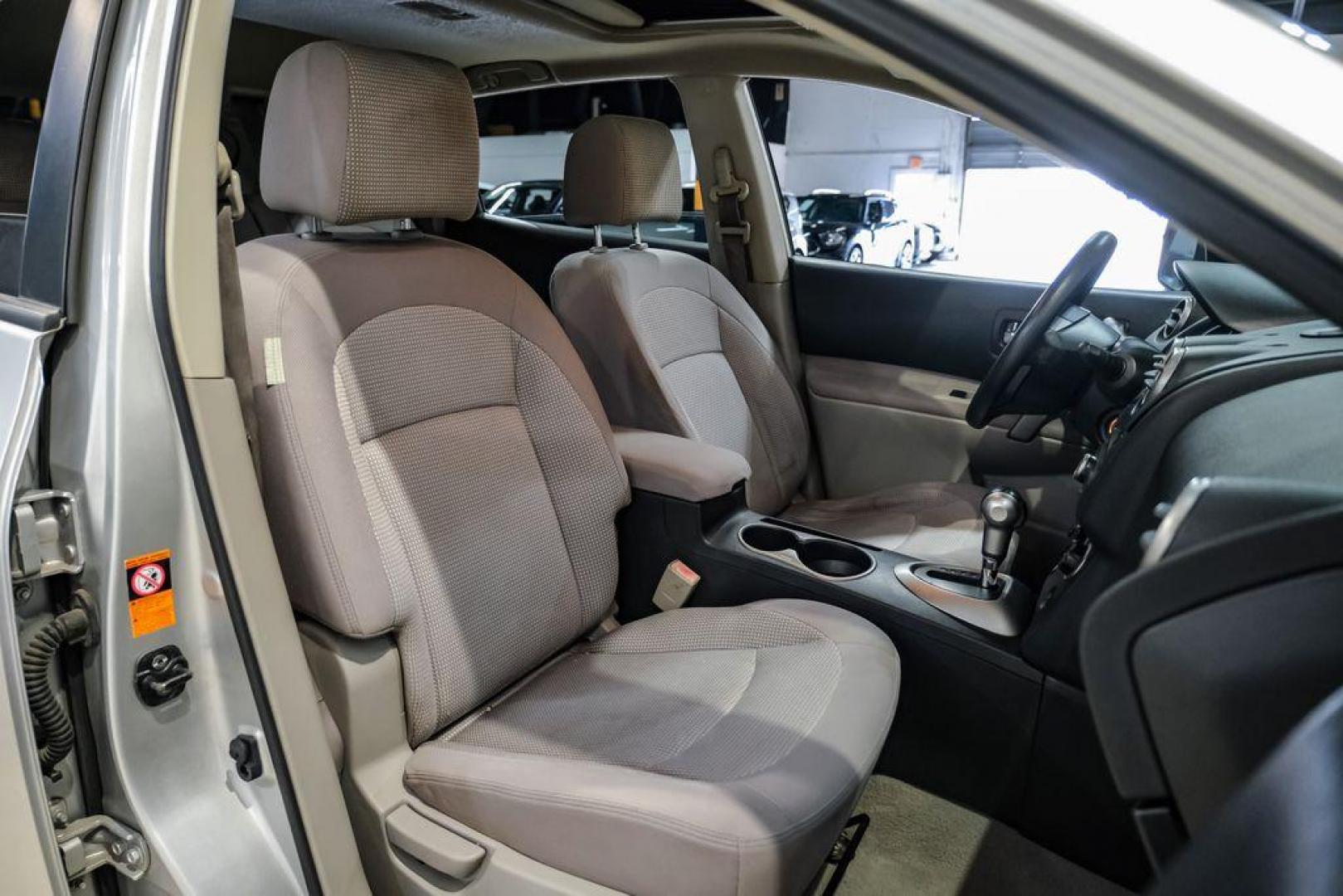 2009 Brilliant Silver Metallic /Gray Nissan Rogue SL (JN8AS58T49W) with an 2.5L 4-Cylinder DOHC 16V engine, CVT transmission, located at 15300 Midway Rd., Addison, TX, 75001, (972) 702-0011, 32.958321, -96.838074 - Photo#30