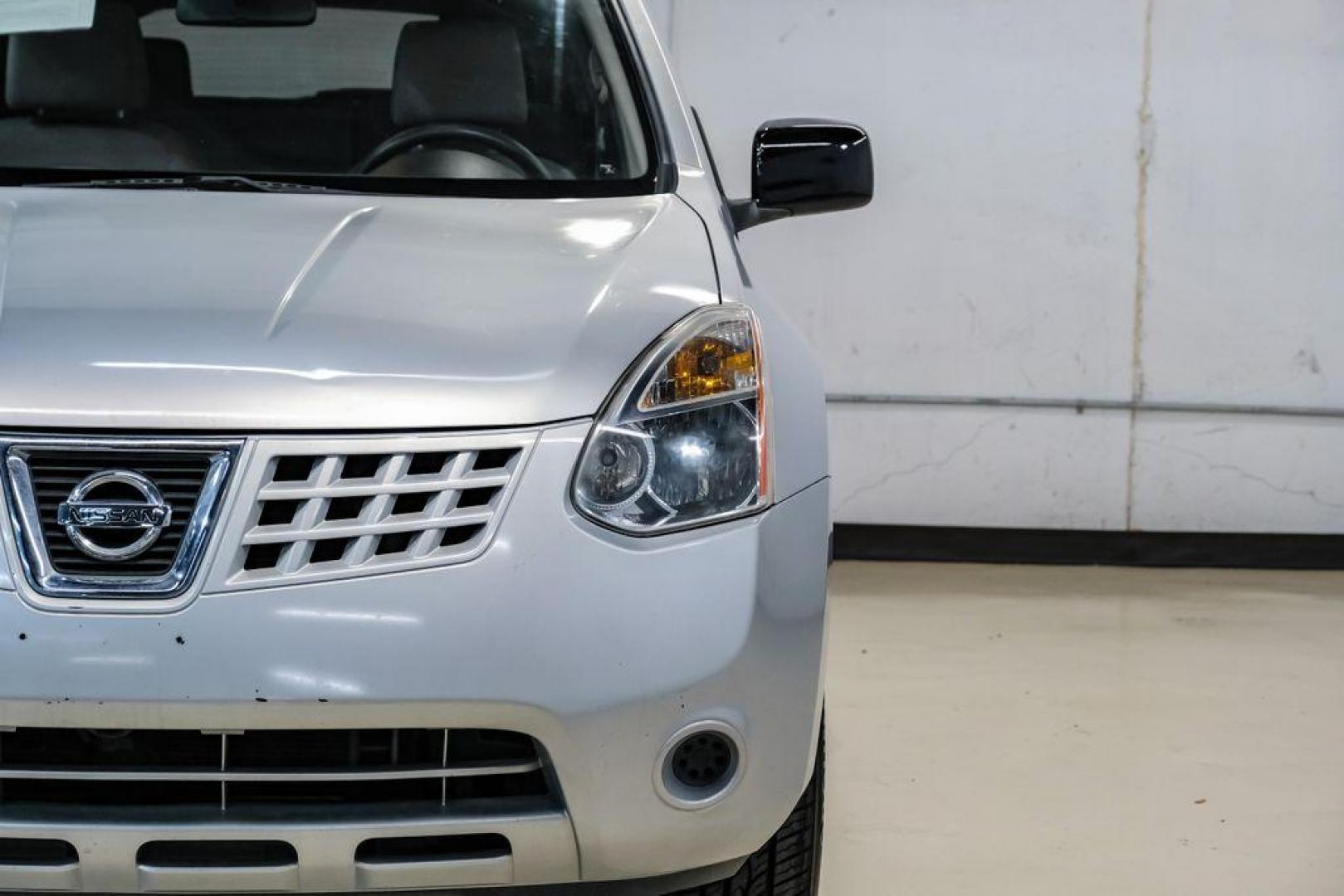 2009 Brilliant Silver Metallic /Gray Nissan Rogue SL (JN8AS58T49W) with an 2.5L 4-Cylinder DOHC 16V engine, CVT transmission, located at 15300 Midway Rd., Addison, TX, 75001, (972) 702-0011, 32.958321, -96.838074 - Photo#42