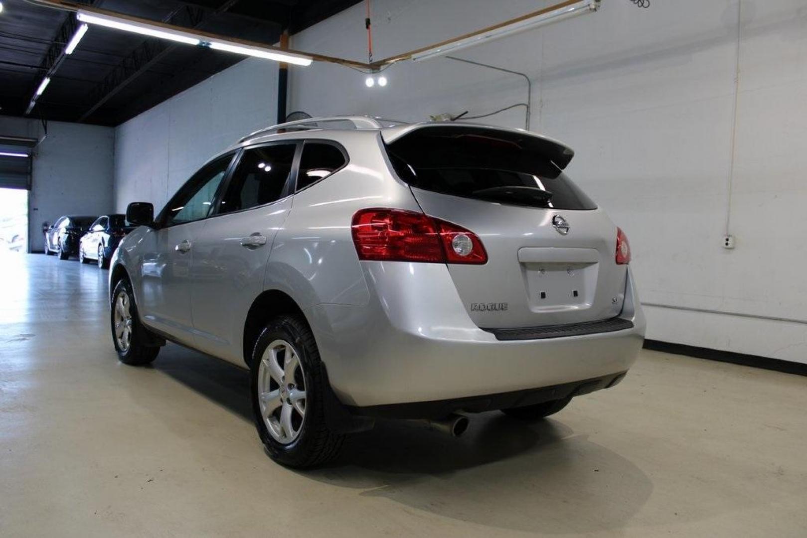 2009 Brilliant Silver Metallic /Gray Nissan Rogue SL (JN8AS58T49W) with an 2.5L 4-Cylinder DOHC 16V engine, CVT transmission, located at 15300 Midway Rd., Addison, TX, 75001, (972) 702-0011, 32.958321, -96.838074 - Introducing the 2009 Nissan Rogue, now available at Midway Auto Group in Addison, Texas. This compact crossover offers a blend of performance, comfort, and practicality, making it an excellent choice for drivers seeking versatility in their daily commute and weekend adventures.<br><br>Key Features:< - Photo#3