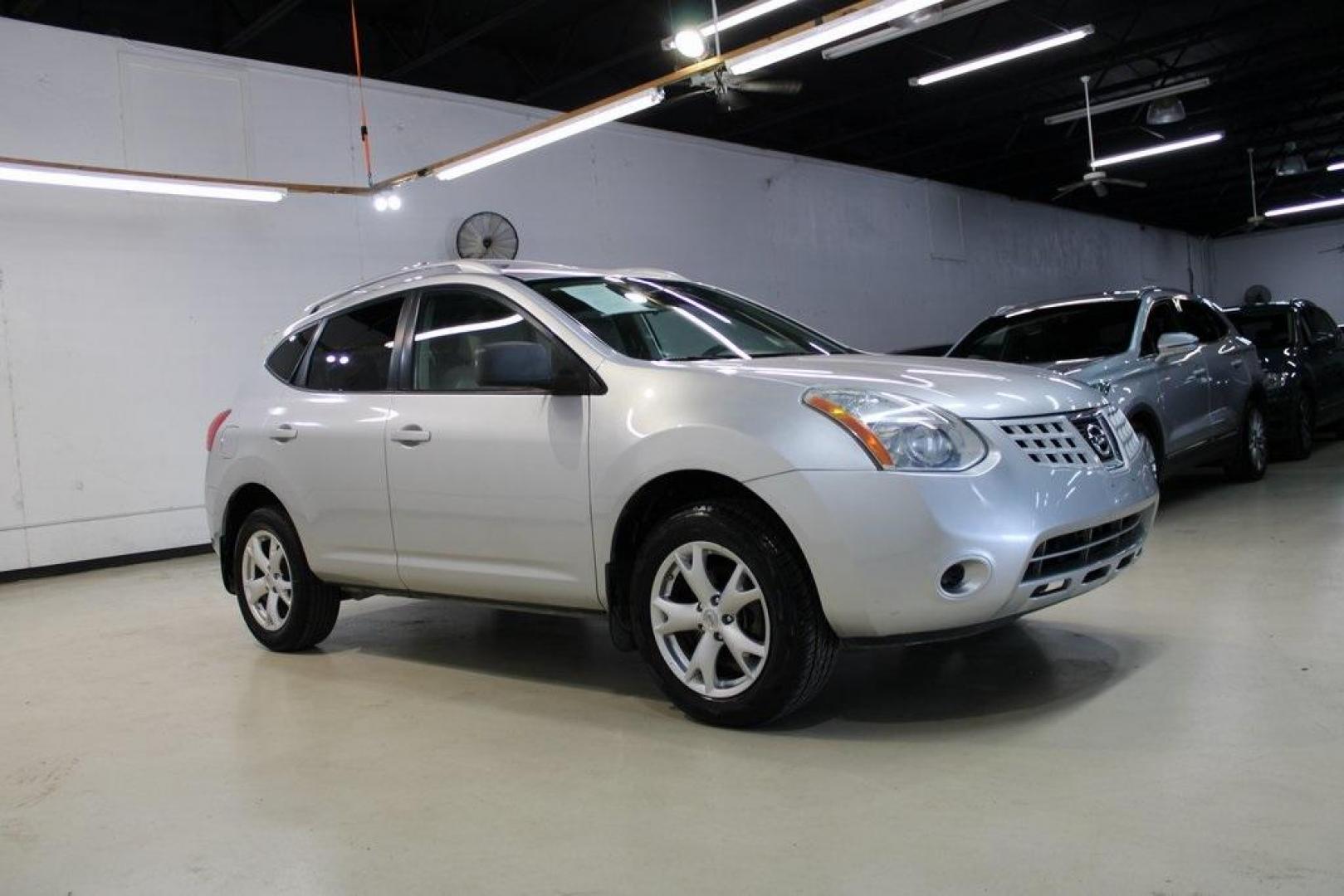 2009 Brilliant Silver Metallic /Gray Nissan Rogue SL (JN8AS58T49W) with an 2.5L 4-Cylinder DOHC 16V engine, CVT transmission, located at 15300 Midway Rd., Addison, TX, 75001, (972) 702-0011, 32.958321, -96.838074 - Introducing the 2009 Nissan Rogue, now available at Midway Auto Group in Addison, Texas. This compact crossover offers a blend of performance, comfort, and practicality, making it an excellent choice for drivers seeking versatility in their daily commute and weekend adventures.<br><br>Key Features:< - Photo#6
