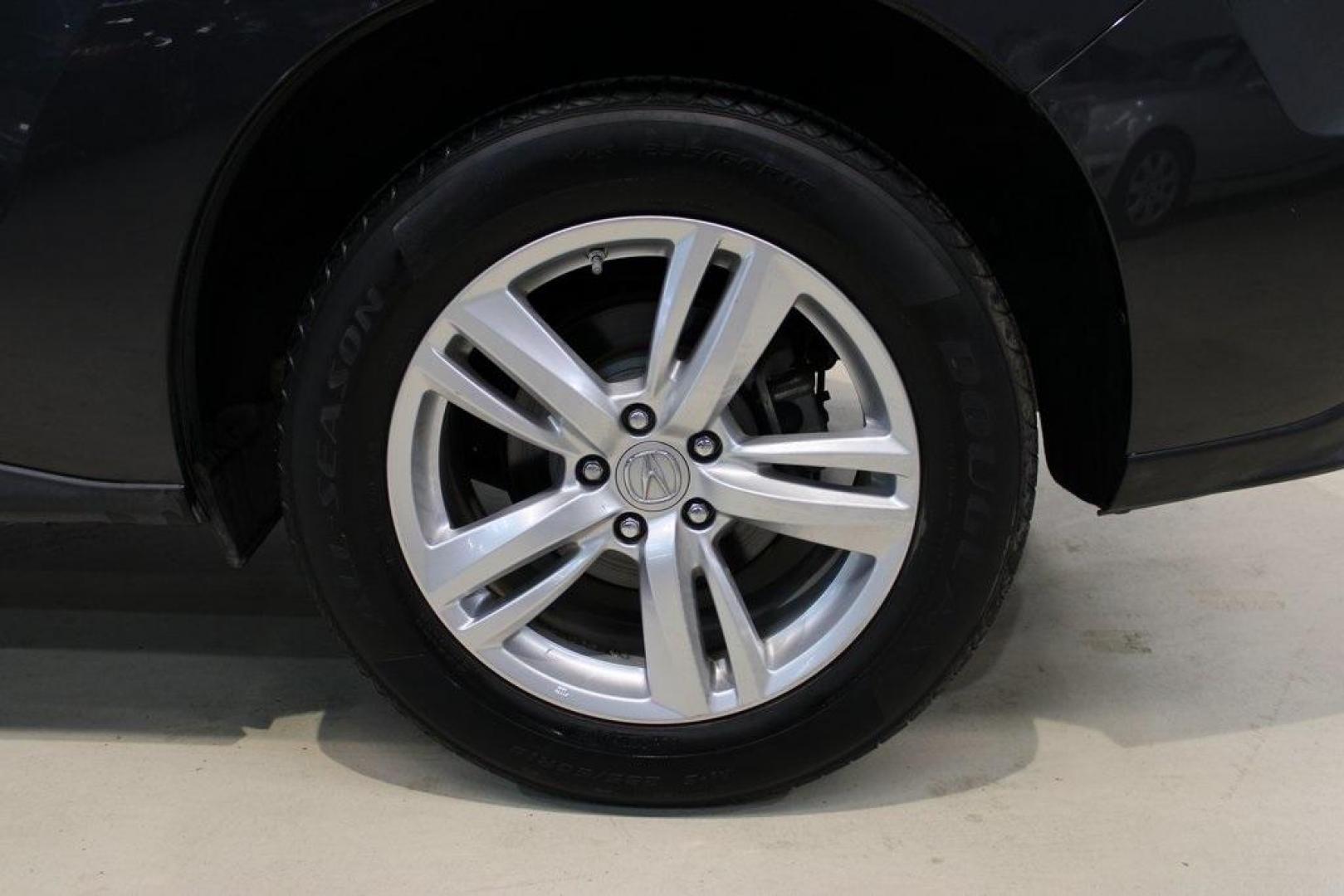 2015 Graphite Luster Metallic /Parchment Acura RDX Technology Package (5J8TB4H53FL) with an 3.5L V6 SOHC i-VTEC 24V engine, Automatic transmission, located at 15300 Midway Rd., Addison, TX, 75001, (972) 702-0011, 32.958321, -96.838074 - HOME OF THE NO HAGGLE PRICE - WHOLESALE PRICES TO THE PUBLIC!! RDX Technology Package, 4D Sport Utility, 3.5L V6 SOHC i-VTEC 24V, 6-Speed Automatic, AWD, Gray, Leather.<br><br>Gray 2015 Acura RDX Technology Package<br><br>19/27 City/Highway MPG<br><br>Awards:<br> * 2015 KBB.com 10 Best Luxury Cars - Photo#9