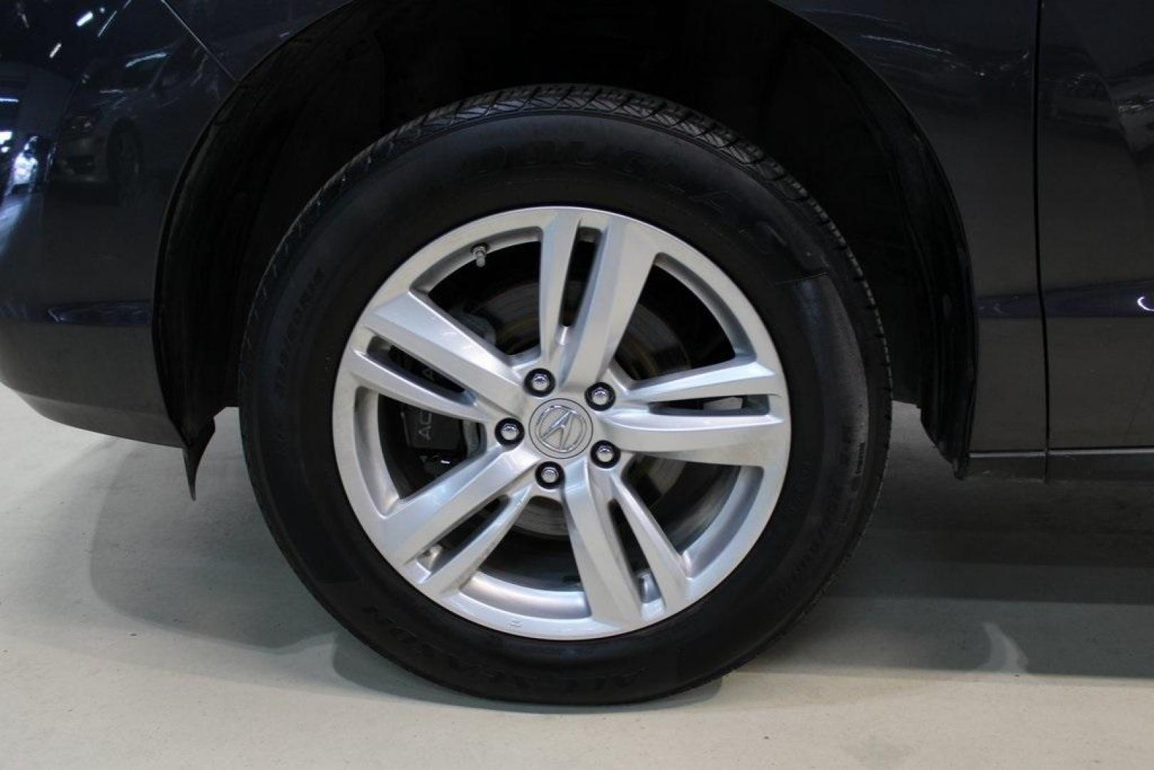 2015 Graphite Luster Metallic /Parchment Acura RDX Technology Package (5J8TB4H53FL) with an 3.5L V6 SOHC i-VTEC 24V engine, Automatic transmission, located at 15300 Midway Rd., Addison, TX, 75001, (972) 702-0011, 32.958321, -96.838074 - HOME OF THE NO HAGGLE PRICE - WHOLESALE PRICES TO THE PUBLIC!! RDX Technology Package, 4D Sport Utility, 3.5L V6 SOHC i-VTEC 24V, 6-Speed Automatic, AWD, Gray, Leather.<br><br>Gray 2015 Acura RDX Technology Package<br><br>19/27 City/Highway MPG<br><br>Awards:<br> * 2015 KBB.com 10 Best Luxury Cars - Photo#8