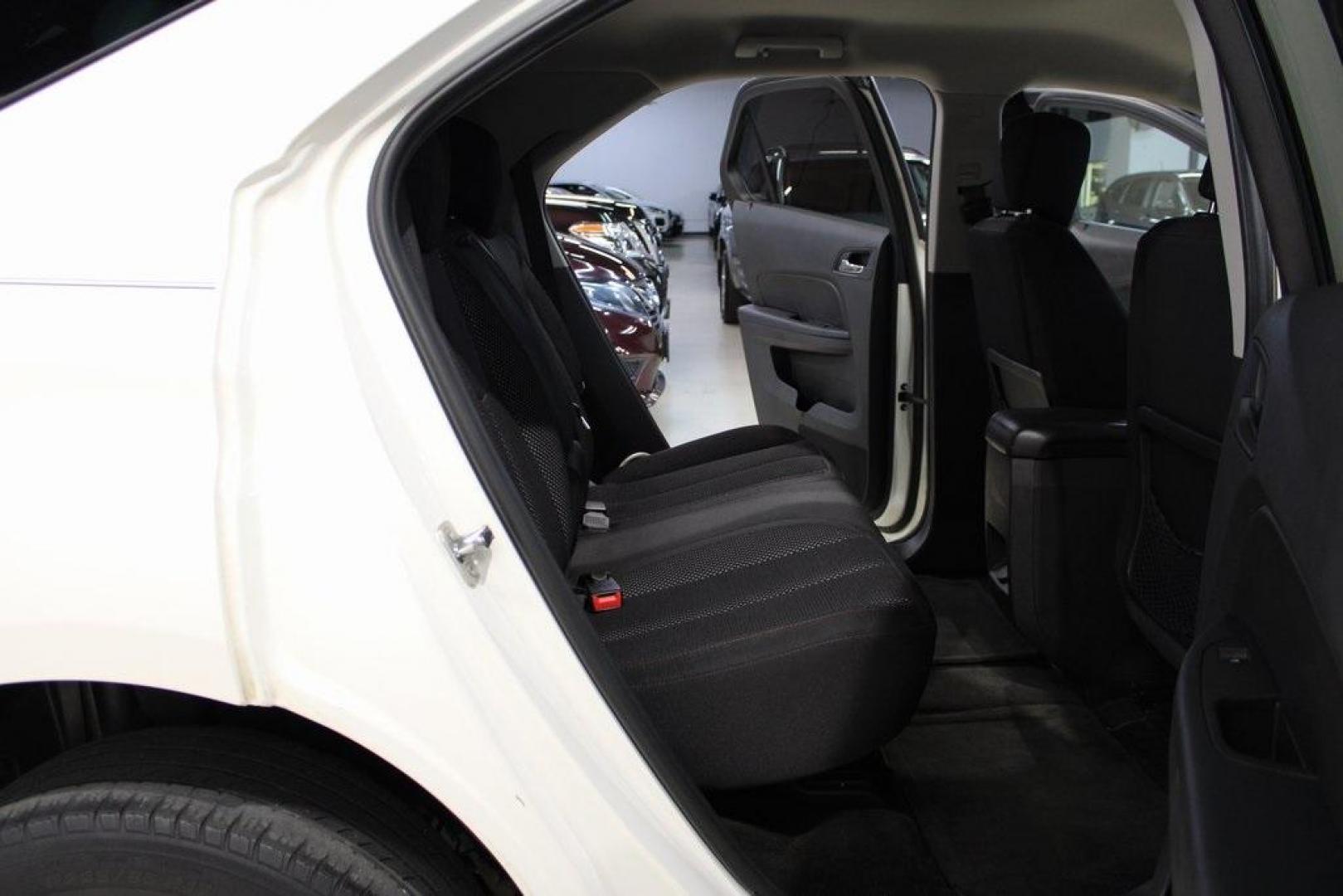 2014 White Diamond Tricoat /Jet Black Chevrolet Equinox LT (1GNALBEK5EZ) with an 2.4L 4-Cylinder SIDI DOHC engine, Automatic transmission, located at 15300 Midway Rd., Addison, TX, 75001, (972) 702-0011, 32.958321, -96.838074 - Introducing the 2014 Chevrolet Equinox LT 1LT, now available at Midway Auto Group in Addison, Texas. This versatile SUV offers a comfortable ride, ample space, and modern features, making it an excellent choice for families and individuals alike.<br><br>Key Features:<br><br>Engine: 2.4L 4-Cylinder S - Photo#14