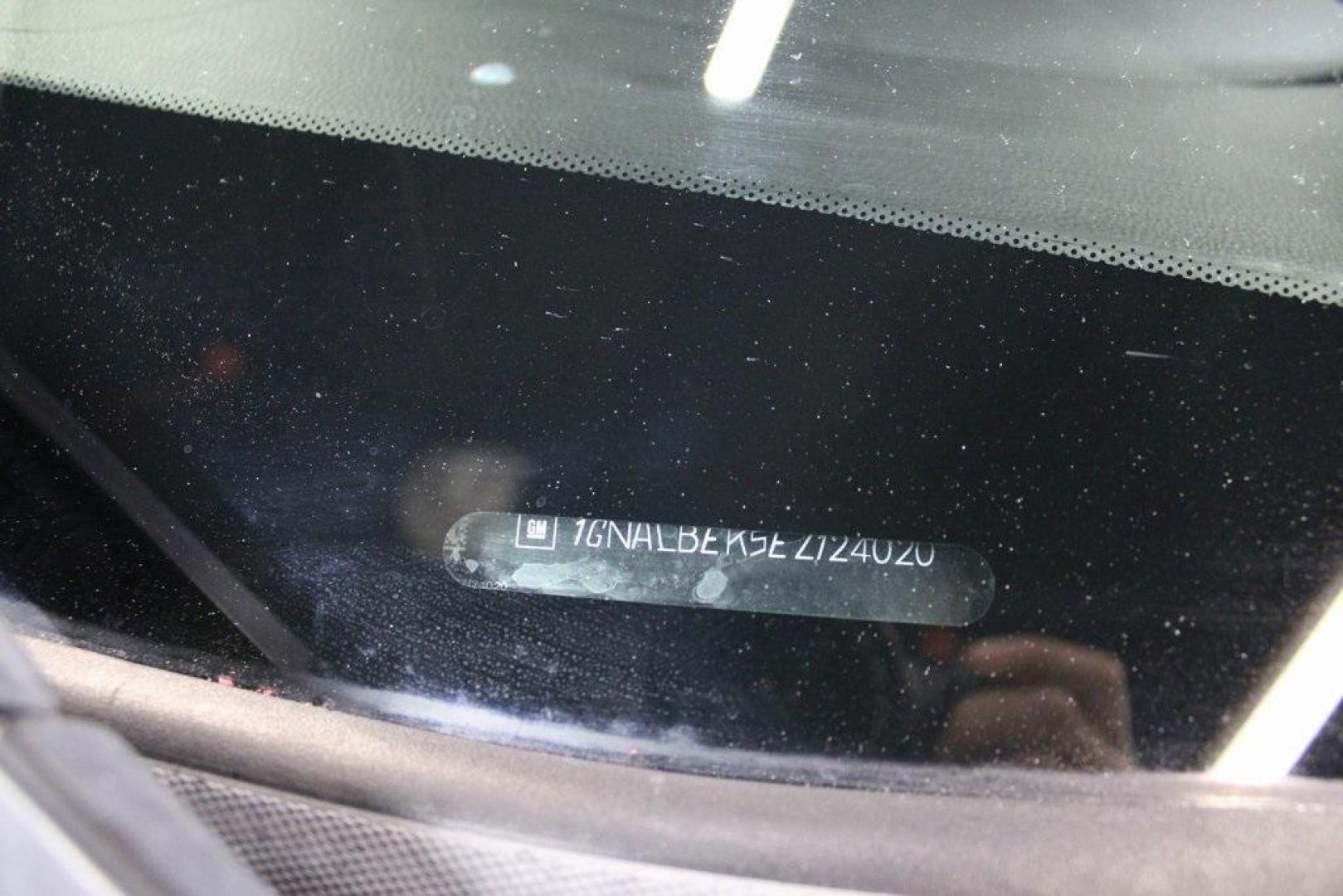 2014 White Diamond Tricoat /Jet Black Chevrolet Equinox LT (1GNALBEK5EZ) with an 2.4L 4-Cylinder SIDI DOHC engine, Automatic transmission, located at 15300 Midway Rd., Addison, TX, 75001, (972) 702-0011, 32.958321, -96.838074 - Introducing the 2014 Chevrolet Equinox LT 1LT, now available at Midway Auto Group in Addison, Texas. This versatile SUV offers a comfortable ride, ample space, and modern features, making it an excellent choice for families and individuals alike.<br><br>Key Features:<br><br>Engine: 2.4L 4-Cylinder S - Photo#26