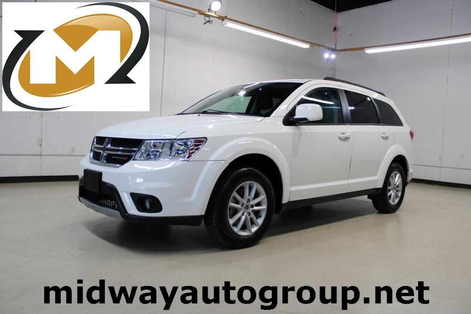 2018 Vice White /Black Dodge Journey SXT (3C4PDCBBXJT) with an 2.4L I4 DOHC 16V Dual VVT engine, Automatic transmission, located at 15300 Midway Rd., Addison, TX, 75001, (972) 702-0011, 32.958321, -96.838074 - Photo#0
