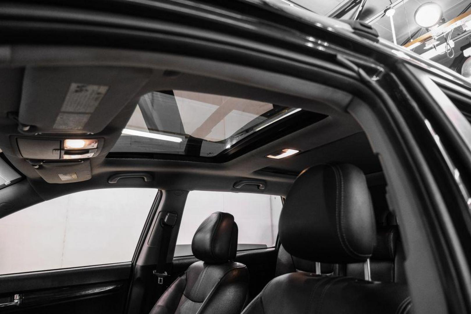 2012 Ebony Black /Black Kia Sorento EX (5XYKU4A29CG) with an 3.5L V6 DOHC Dual CVVT engine, Automatic transmission, located at 15300 Midway Rd., Addison, TX, 75001, (972) 702-0011, 32.958321, -96.838074 - Photo#4