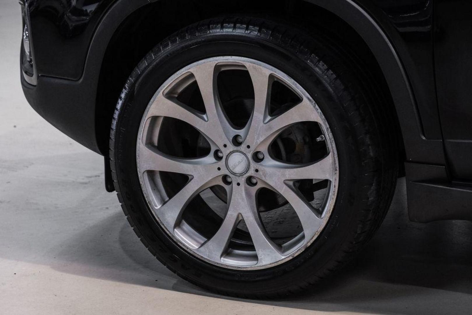 2012 Ebony Black /Black Kia Sorento EX (5XYKU4A29CG) with an 3.5L V6 DOHC Dual CVVT engine, Automatic transmission, located at 15300 Midway Rd., Addison, TX, 75001, (972) 702-0011, 32.958321, -96.838074 - Photo#51