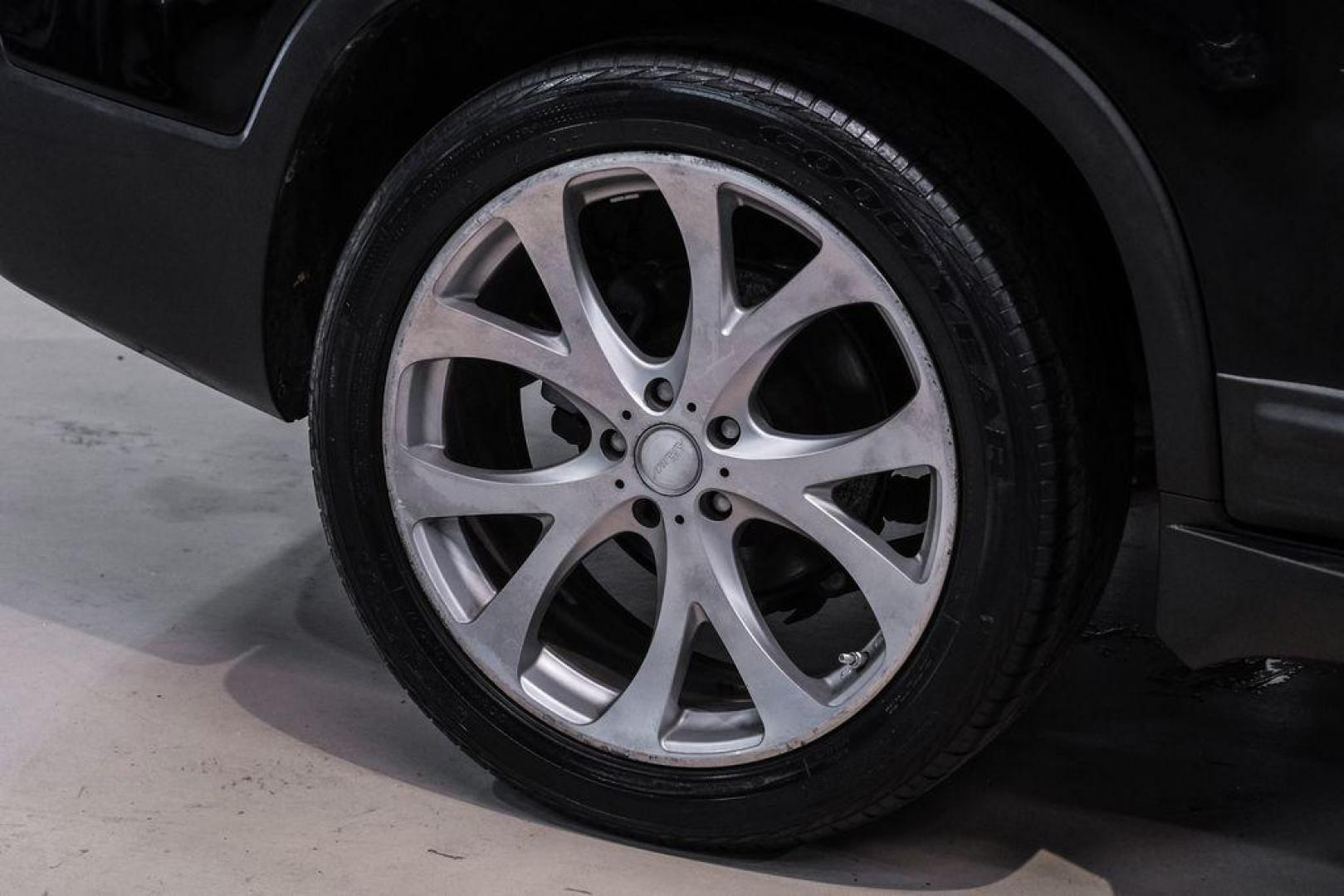 2012 Ebony Black /Black Kia Sorento EX (5XYKU4A29CG) with an 3.5L V6 DOHC Dual CVVT engine, Automatic transmission, located at 15300 Midway Rd., Addison, TX, 75001, (972) 702-0011, 32.958321, -96.838074 - Photo#53