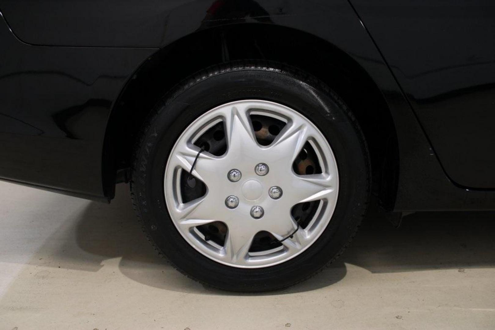 2018 Super Black /Charcoal Nissan Sentra S (3N1AB7AP6JY) with an 1.8L 4-Cylinder DOHC 16V engine, CVT transmission, located at 15300 Midway Rd., Addison, TX, 75001, (972) 702-0011, 32.958321, -96.838074 - Photo#10