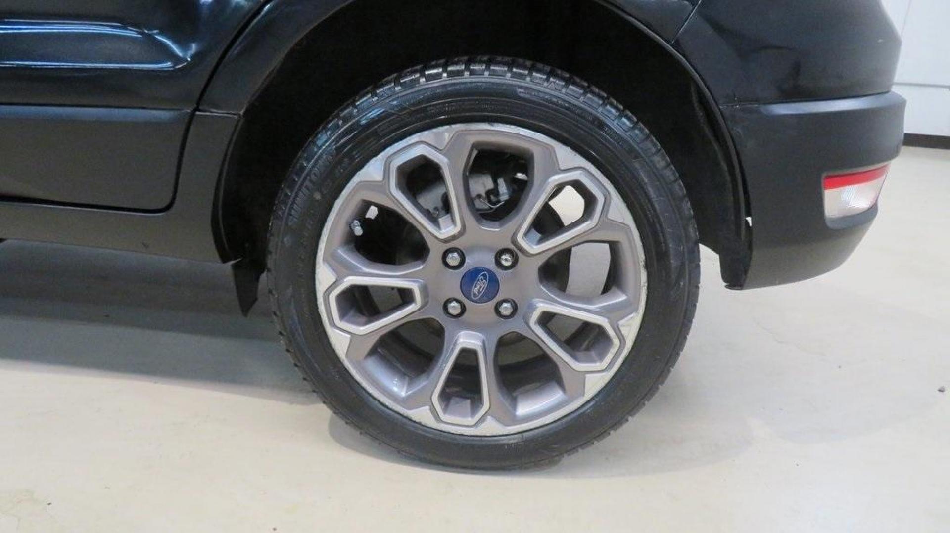 2018 Shadow Black /Black Ford EcoSport Titanium (MAJ3P1VE7JC) with an EcoBoost 1.0L I3 GTDi DOHC Turbocharged VCT engine, Automatic transmission, located at 15300 Midway Rd., Addison, TX, 75001, (972) 702-0011, 32.958321, -96.838074 - Photo#9