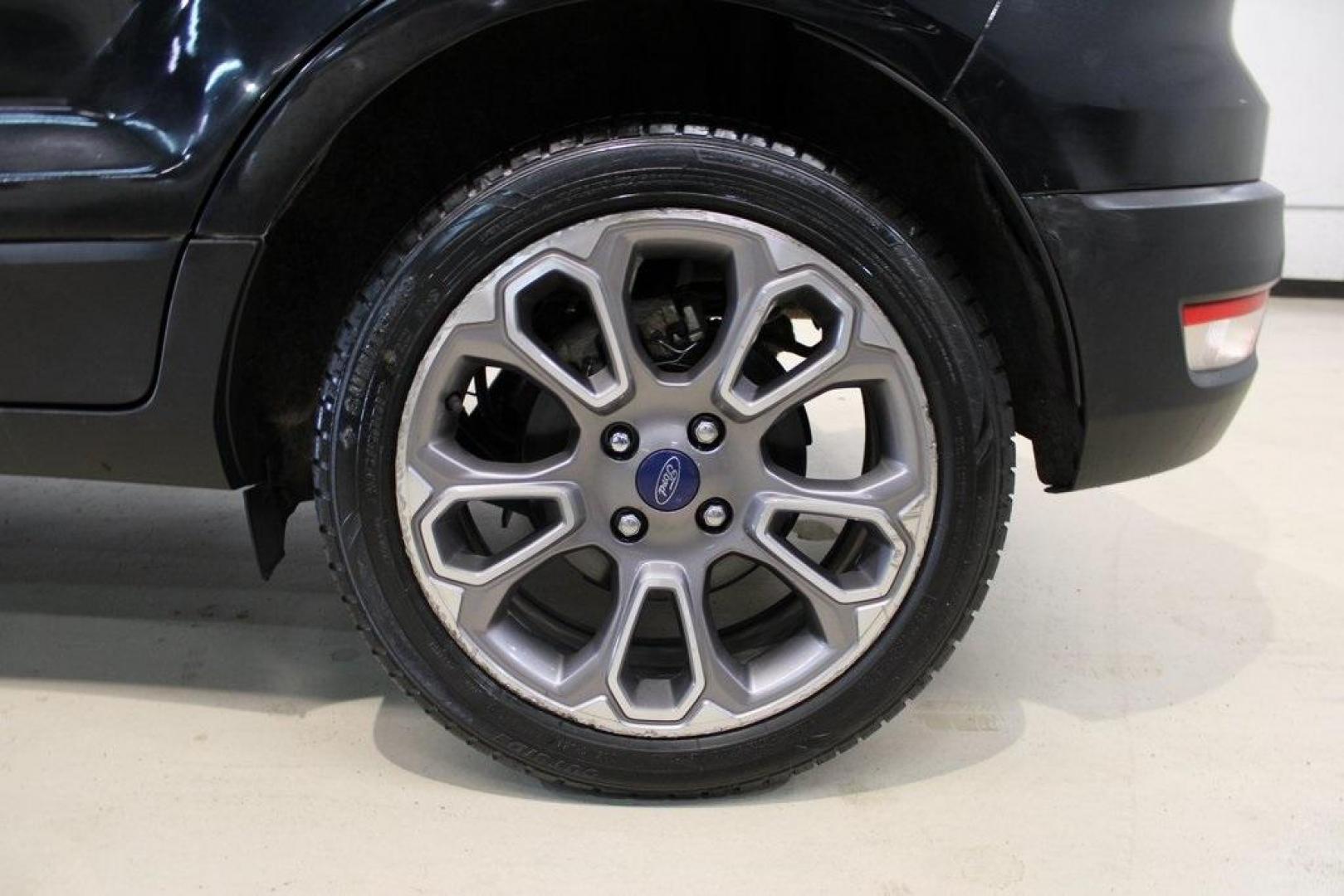 2018 Shadow Black /Black Ford EcoSport Titanium (MAJ3P1VE7JC) with an EcoBoost 1.0L I3 GTDi DOHC Turbocharged VCT engine, Automatic transmission, located at 15300 Midway Rd., Addison, TX, 75001, (972) 702-0011, 32.958321, -96.838074 - Introducing the 2018 Ford EcoSport SE, now available at Midway Auto Group in Addison, Texas. This compact SUV seamlessly blends efficiency, versatility, and modern features, making it an excellent choice for urban commutes and weekend adventures alike.<br><br>Key Features:<br><br>Engine: 1.0L EcoBoo - Photo#9