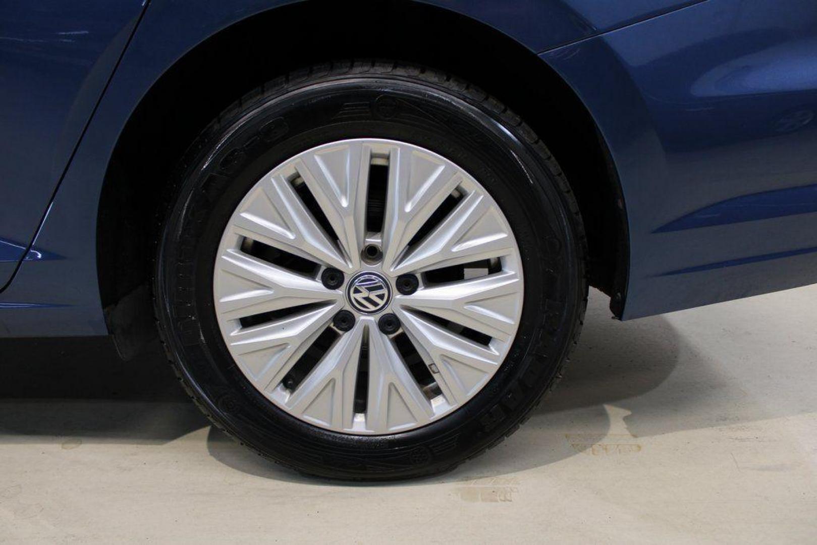 2020 Silk /Black Volkswagen Jetta 1.4T S (3VWCB7BU6LM) with an 1.4L TSI engine, Automatic transmission, located at 15300 Midway Rd., Addison, TX, 75001, (972) 702-0011, 32.958321, -96.838074 - HOME OF THE NO HAGGLE PRICE - WHOLESALE PRICES TO THE PUBLIC!! Priced below KBB Fair Purchase Price!<br><br>Blue Silk Metallic 2020 Volkswagen Jetta 1.4T S<br><br>30/40 City/Highway MPG<br><br>Awards:<br> * 2020 KBB.com 10 Coolest New Cars Under $20,000<br><br>At Midway Auto Group, we strive to pro - Photo#9