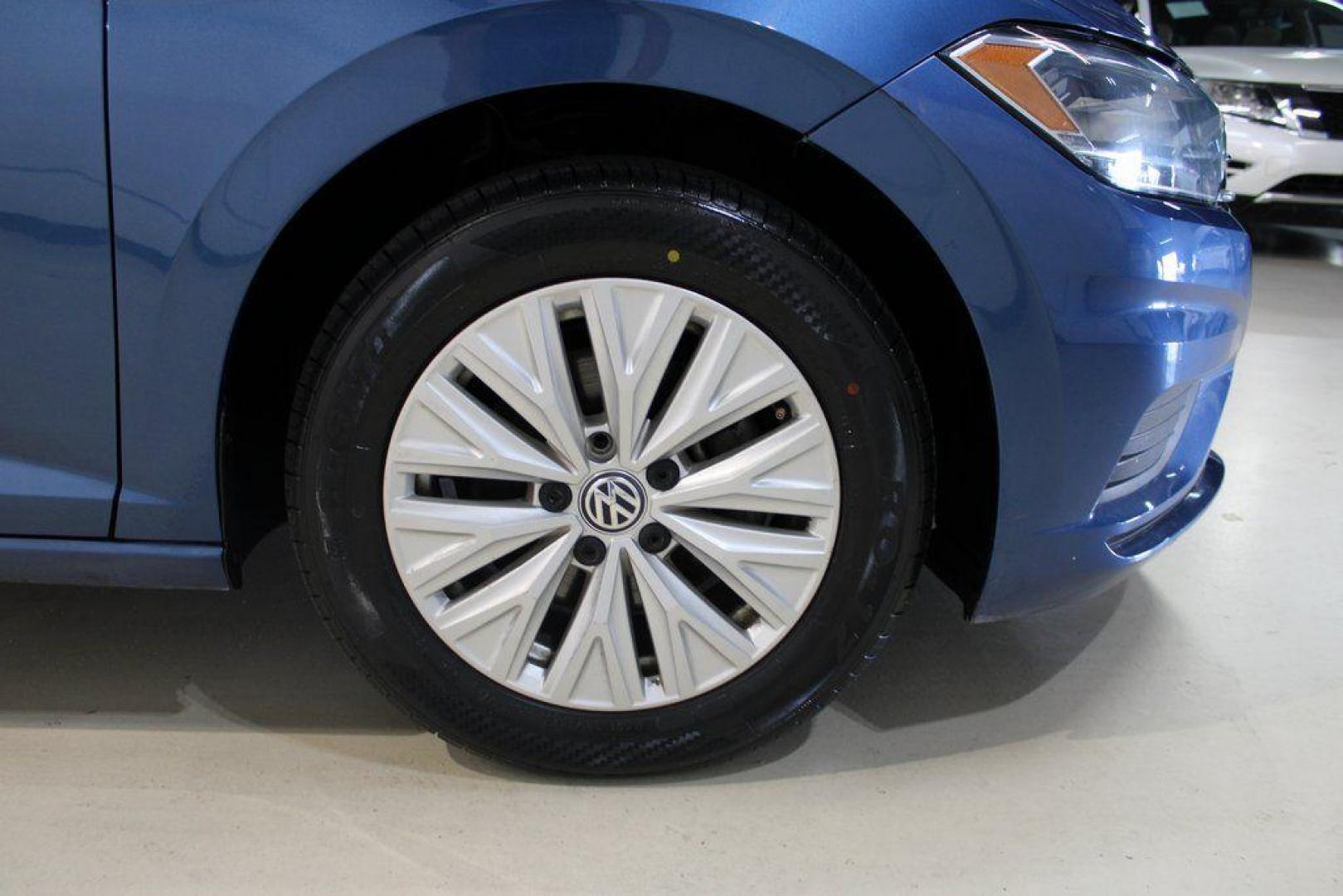 2020 Silk /Black Volkswagen Jetta 1.4T S (3VWCB7BU6LM) with an 1.4L TSI engine, Automatic transmission, located at 15300 Midway Rd., Addison, TX, 75001, (972) 702-0011, 32.958321, -96.838074 - HOME OF THE NO HAGGLE PRICE - WHOLESALE PRICES TO THE PUBLIC!! Priced below KBB Fair Purchase Price!<br><br>Blue Silk Metallic 2020 Volkswagen Jetta 1.4T S<br><br>30/40 City/Highway MPG<br><br>Awards:<br> * 2020 KBB.com 10 Coolest New Cars Under $20,000<br><br>At Midway Auto Group, we strive to pro - Photo#11