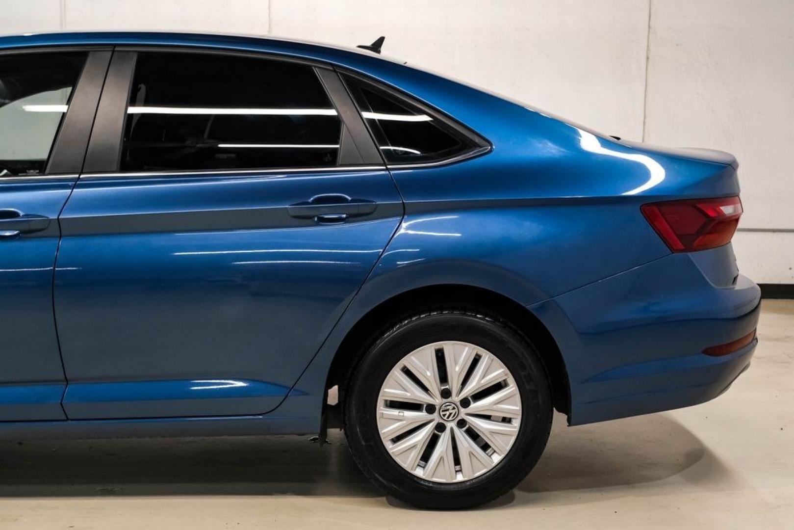 2020 Silk /Black Volkswagen Jetta 1.4T S (3VWCB7BU6LM) with an 1.4L TSI engine, Automatic transmission, located at 15300 Midway Rd., Addison, TX, 75001, (972) 702-0011, 32.958321, -96.838074- Photo#12