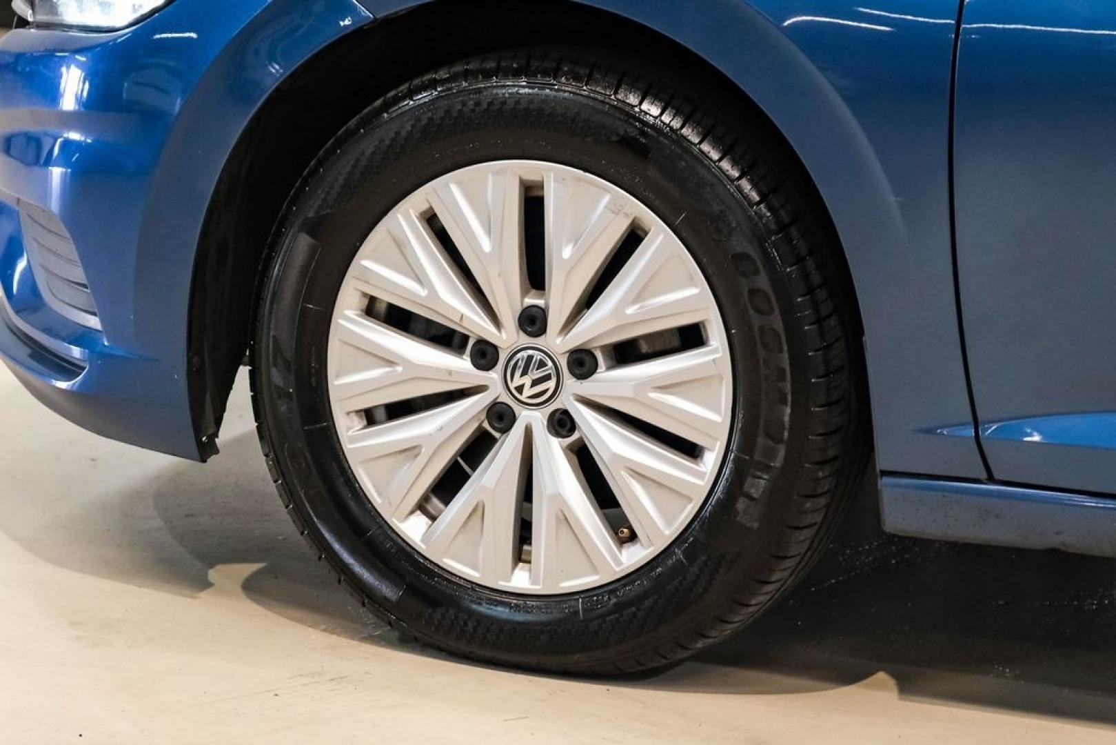 2020 Silk /Black Volkswagen Jetta 1.4T S (3VWCB7BU6LM) with an 1.4L TSI engine, Automatic transmission, located at 15300 Midway Rd., Addison, TX, 75001, (972) 702-0011, 32.958321, -96.838074- Photo#53