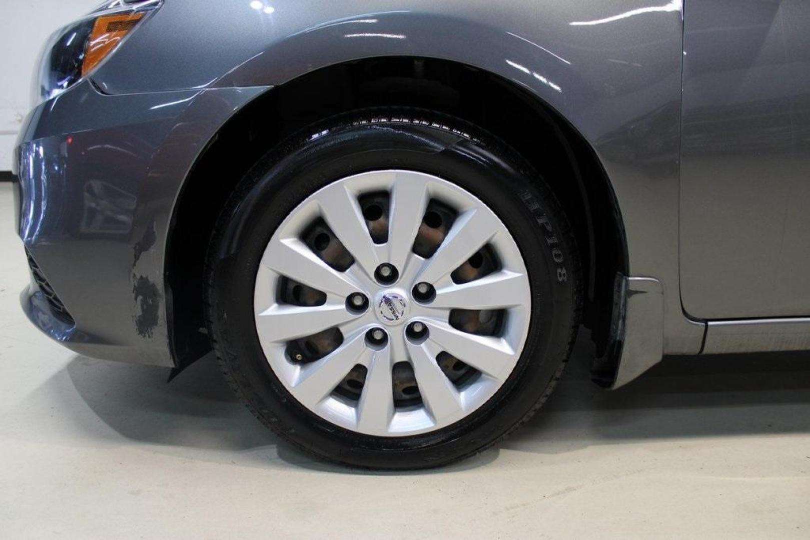 2019 Gun Metallic /Charcoal Nissan Sentra S (3N1AB7AP3KY) with an 1.8L 4-Cylinder DOHC 16V engine, CVT transmission, located at 15300 Midway Rd., Addison, TX, 75001, (972) 702-0011, 32.958321, -96.838074 - Photo#8