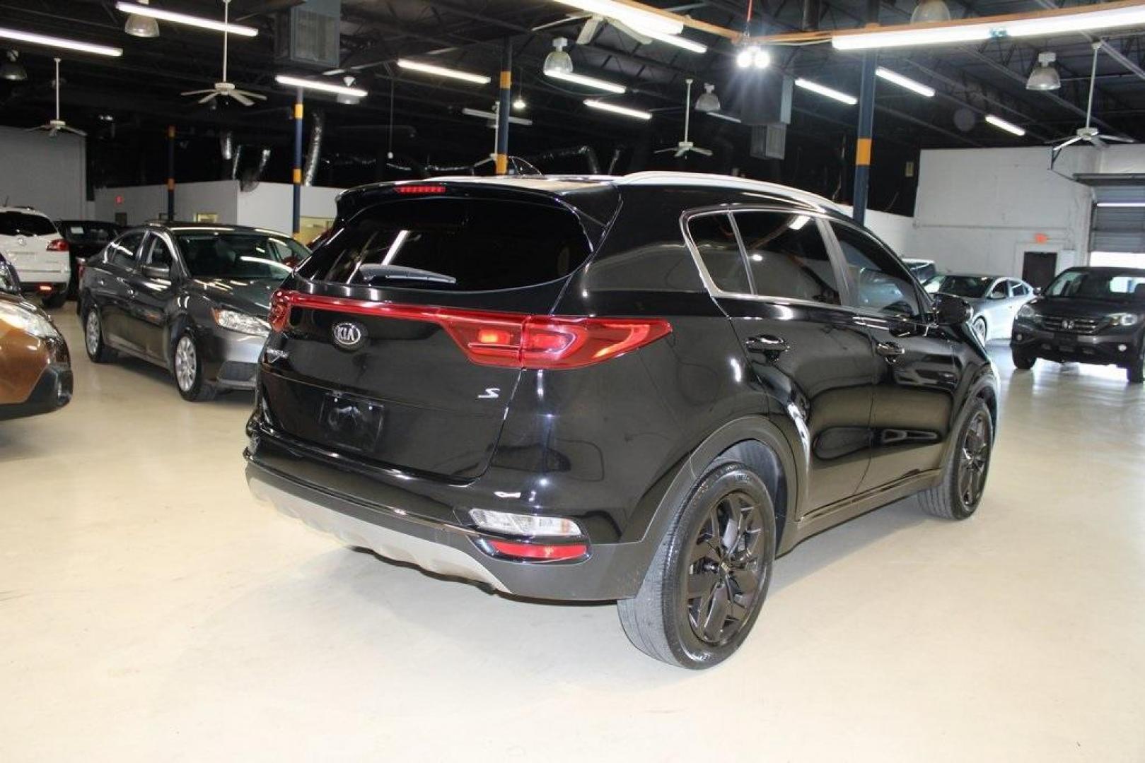 2020 Black Cherry Pearl /Black Kia Sportage S (KNDP63AC0L7) with an 2.4L I4 DGI DOHC 16V engine, Automatic transmission, located at 15300 Midway Rd., Addison, TX, 75001, (972) 702-0011, 32.958321, -96.838074 - Photo#3