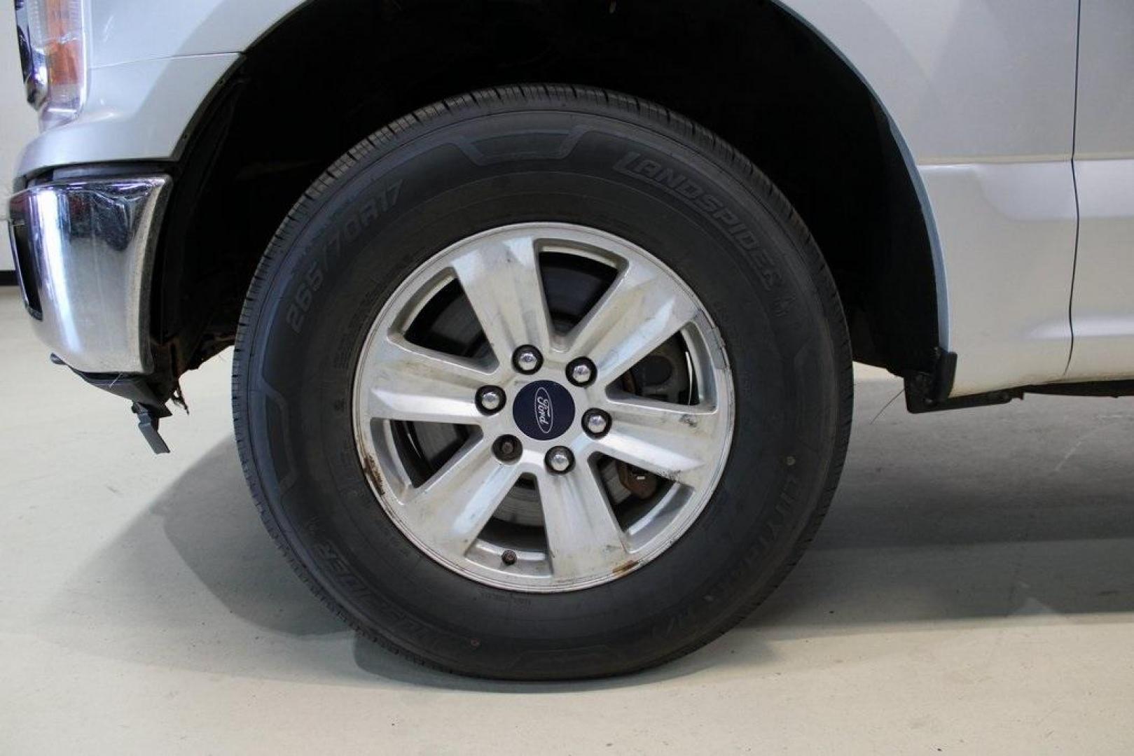 2018 Ingot Silver /Gray Ford F-150 XLT (1FTEW1EG4JK) with an 3.5L V6 EcoBoost engine, Automatic transmission, located at 15300 Midway Rd., Addison, TX, 75001, (972) 702-0011, 32.958321, -96.838074 - Introducing the 2018 Ford F-150 XLT SuperCrew, now available at Midway Auto Group in Addison, Texas. This full-size pickup truck seamlessly blends robust performance, advanced technology, and exceptional comfort, making it an ideal choice for both work and leisure.<br><br>Key Features:<br><br>Engine - Photo#8