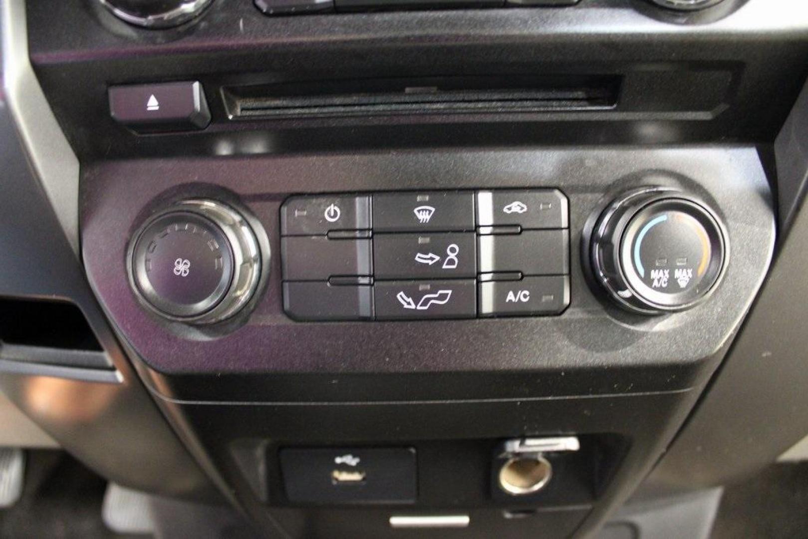 2018 Ingot Silver /Gray Ford F-150 XLT (1FTEW1EG4JK) with an 3.5L V6 EcoBoost engine, Automatic transmission, located at 15300 Midway Rd., Addison, TX, 75001, (972) 702-0011, 32.958321, -96.838074 - Introducing the 2018 Ford F-150 XLT SuperCrew, now available at Midway Auto Group in Addison, Texas. This full-size pickup truck seamlessly blends robust performance, advanced technology, and exceptional comfort, making it an ideal choice for both work and leisure.<br><br>Key Features:<br><br>Engine - Photo#19