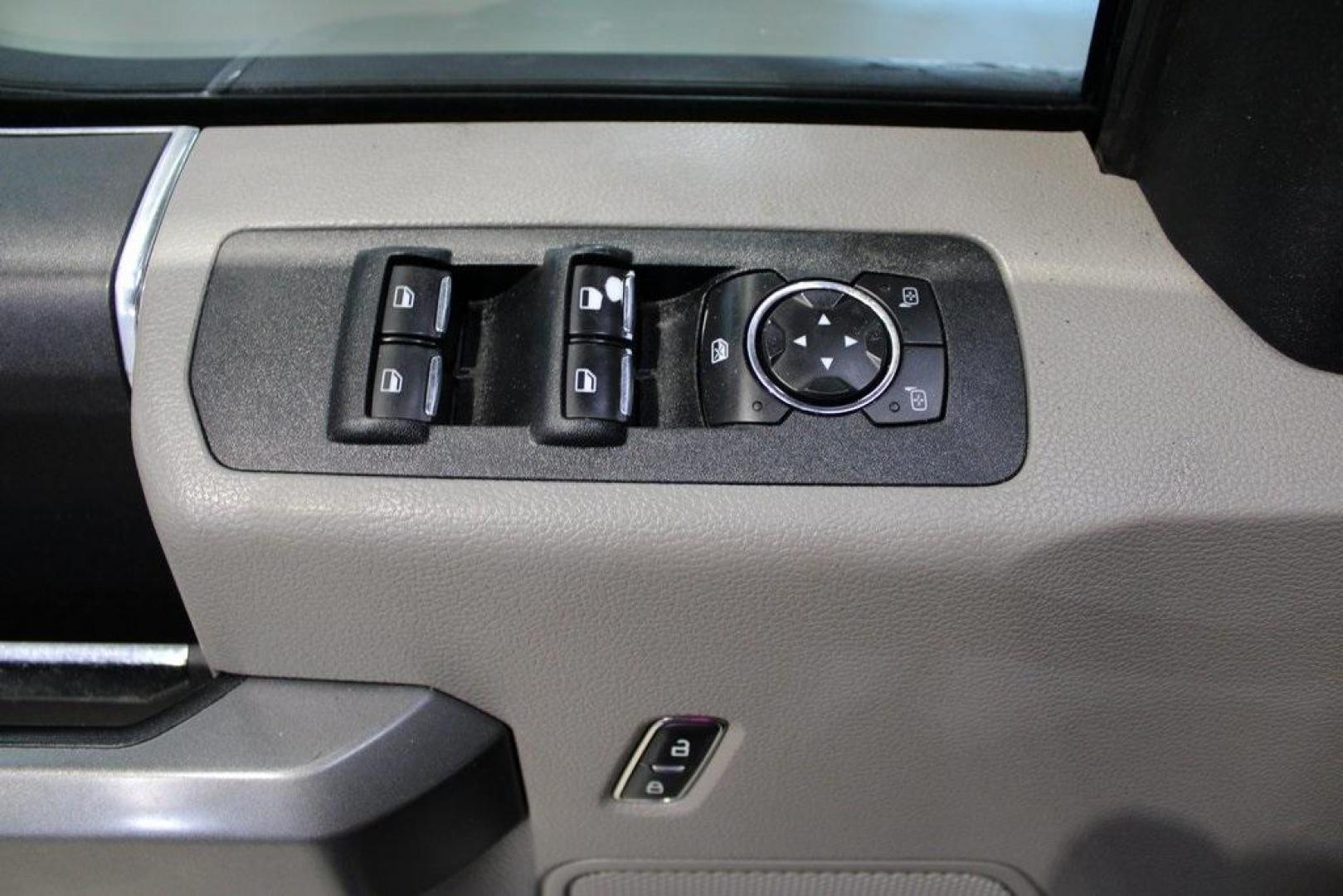 2018 Ingot Silver /Gray Ford F-150 XLT (1FTEW1EG4JK) with an 3.5L V6 EcoBoost engine, Automatic transmission, located at 15300 Midway Rd., Addison, TX, 75001, (972) 702-0011, 32.958321, -96.838074 - Introducing the 2018 Ford F-150 XLT SuperCrew, now available at Midway Auto Group in Addison, Texas. This full-size pickup truck seamlessly blends robust performance, advanced technology, and exceptional comfort, making it an ideal choice for both work and leisure.<br><br>Key Features:<br><br>Engine - Photo#25