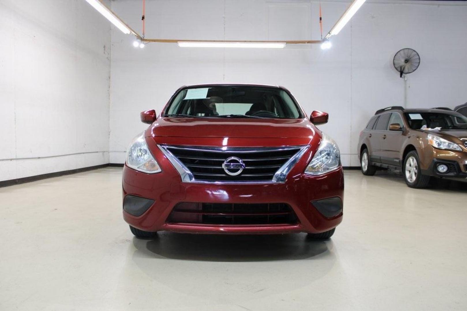 2019 Cayenne Red Metallic /Charcoal Nissan Versa 1.6 SV (3N1CN7AP8KL) with an 1.6L 4-Cylinder DOHC 16V engine, CVT transmission, located at 15300 Midway Rd., Addison, TX, 75001, (972) 702-0011, 32.958321, -96.838074 - Photo#5