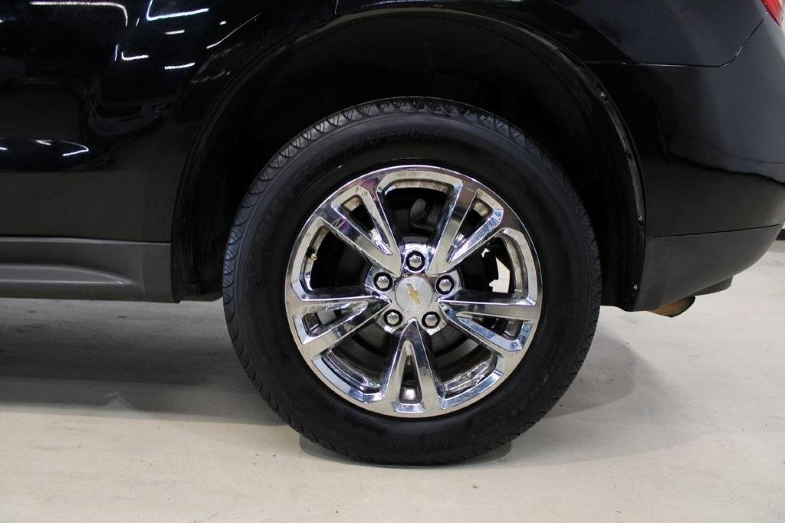 2017 Mosaic Black Metallic /Jet Black Chevrolet Equinox LT (2GNALCEK6H6) with an 2.4L 4-Cylinder SIDI DOHC VVT engine, Automatic transmission, located at 15300 Midway Rd., Addison, TX, 75001, (972) 702-0011, 32.958321, -96.838074 - Introducing the 2017 Chevrolet Equinox LT, now available at Midway Auto Group in Addison, Texas. This versatile SUV combines comfort, efficiency, and modern features, making it an excellent choice for both daily commutes and weekend adventures.<br><br>Key Features:<br><br>Engine: 2.4L 4-Cylinder SID - Photo#9