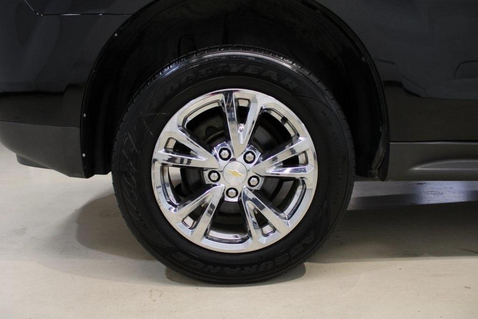 2017 Mosaic Black Metallic /Jet Black Chevrolet Equinox LT (2GNALCEK6H6) with an 2.4L 4-Cylinder SIDI DOHC VVT engine, Automatic transmission, located at 15300 Midway Rd., Addison, TX, 75001, (972) 702-0011, 32.958321, -96.838074 - Introducing the 2017 Chevrolet Equinox LT, now available at Midway Auto Group in Addison, Texas. This versatile SUV combines comfort, efficiency, and modern features, making it an excellent choice for both daily commutes and weekend adventures.<br><br>Key Features:<br><br>Engine: 2.4L 4-Cylinder SID - Photo#10