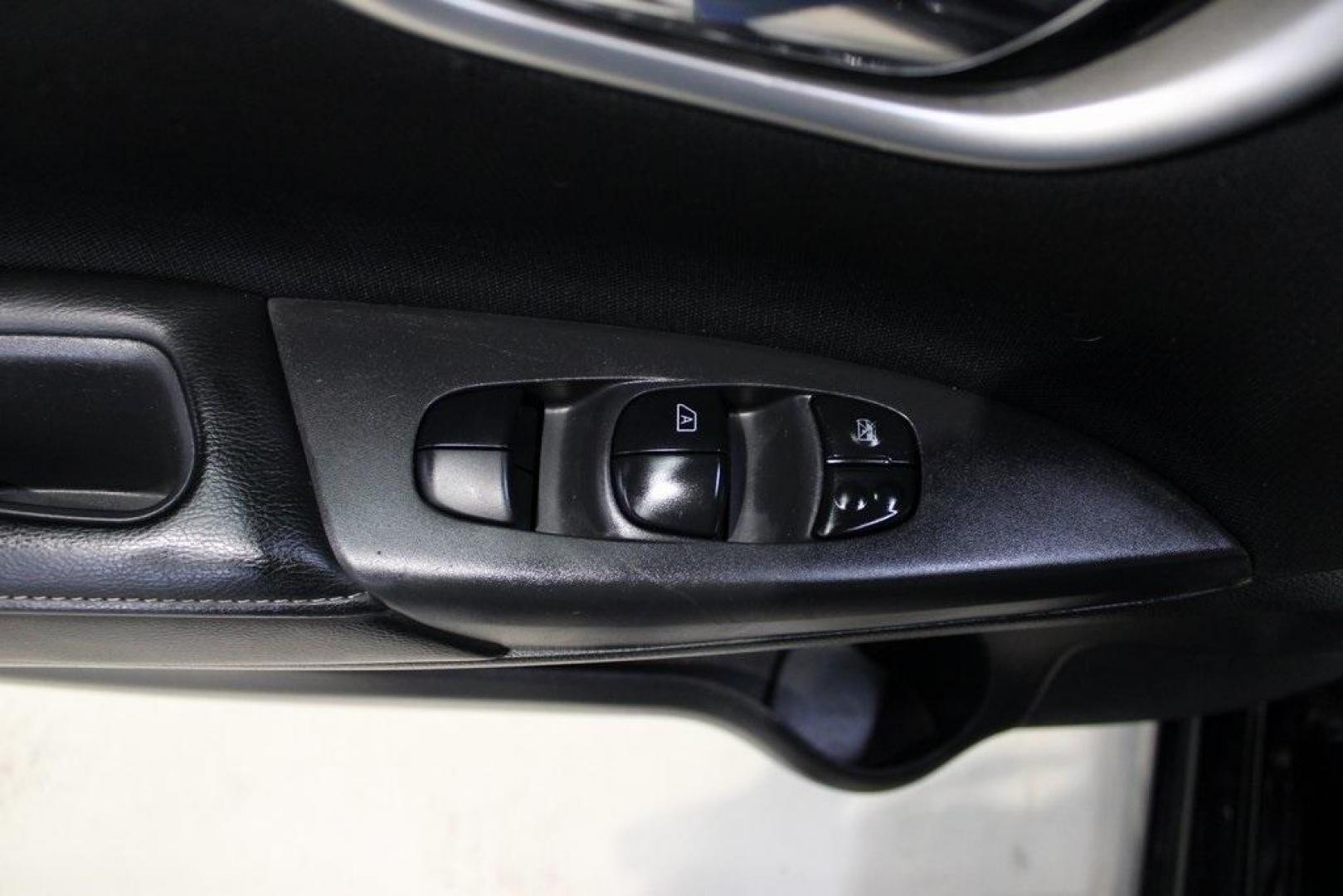 2019 Super Black /Charcoal Nissan Sentra SV (3N1AB7AP7KY) with an 1.8L 4-Cylinder DOHC 16V engine, CVT transmission, located at 15300 Midway Rd., Addison, TX, 75001, (972) 702-0011, 32.958321, -96.838074 - Photo#20