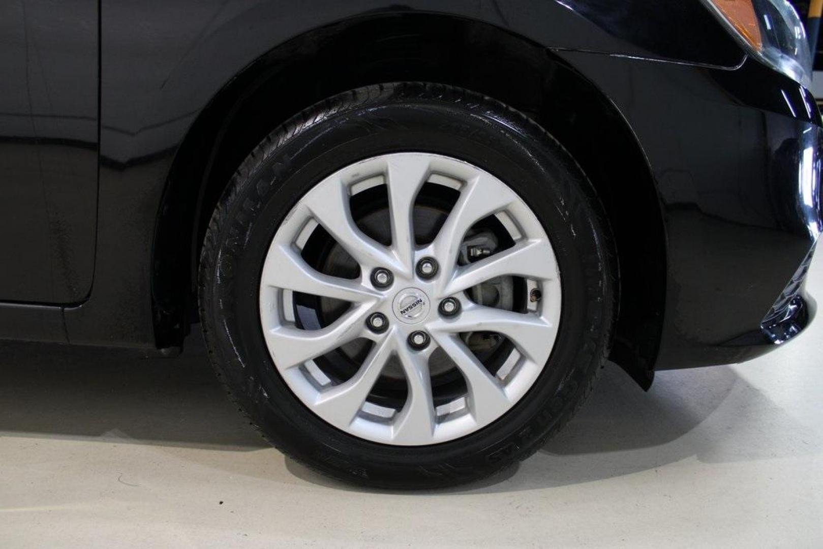 2019 Super Black /Charcoal Nissan Sentra SV (3N1AB7AP7KY) with an 1.8L 4-Cylinder DOHC 16V engine, CVT transmission, located at 15300 Midway Rd., Addison, TX, 75001, (972) 702-0011, 32.958321, -96.838074 - Photo#7