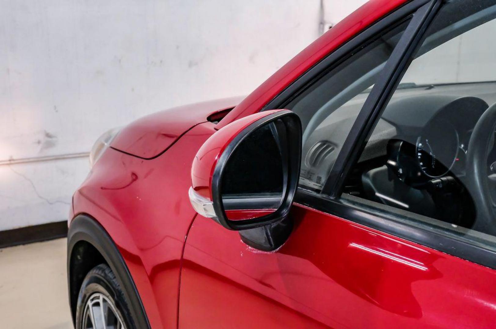 2017 Rosso Passione (Red Hypnotique Clear Coat) /Black Fiat 500X Trekking (ZFBCFXCB2HP) with an 2.4L I4 MultiAir engine, Automatic transmission, located at 15300 Midway Rd., Addison, TX, 75001, (972) 702-0011, 32.958321, -96.838074 - Photo#40