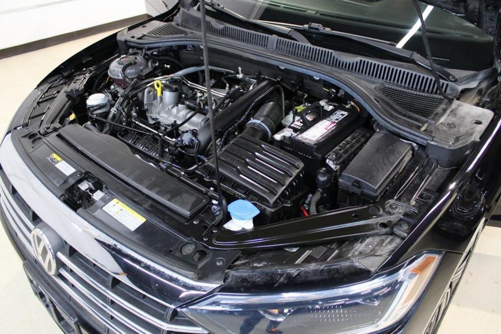2020 Deep Black Pearl Metallic /Dark Beige/Black Volkswagen Jetta SEL Premium (3VWG57BU8LM) with an 1.4L TSI engine, Automatic transmission, located at 15300 Midway Rd., Addison, TX, 75001, (972) 702-0011, 32.958321, -96.838074 - HOME OF THE NO HAGGLE PRICE - WHOLESALE PRICES TO THE PUBLIC!! Navigation, Backup Camera, Leather Seats, Sunroof / Moonroof, non smoker, Jetta SEL, 4D Sedan, 1.4L TSI, 8-Speed Automatic, FWD, Black, Dark Beige/Black Leather.<br><br>Black 2020 Volkswagen Jetta SEL Premium<br><br>Recent Arrival! 30/40 - Photo#30