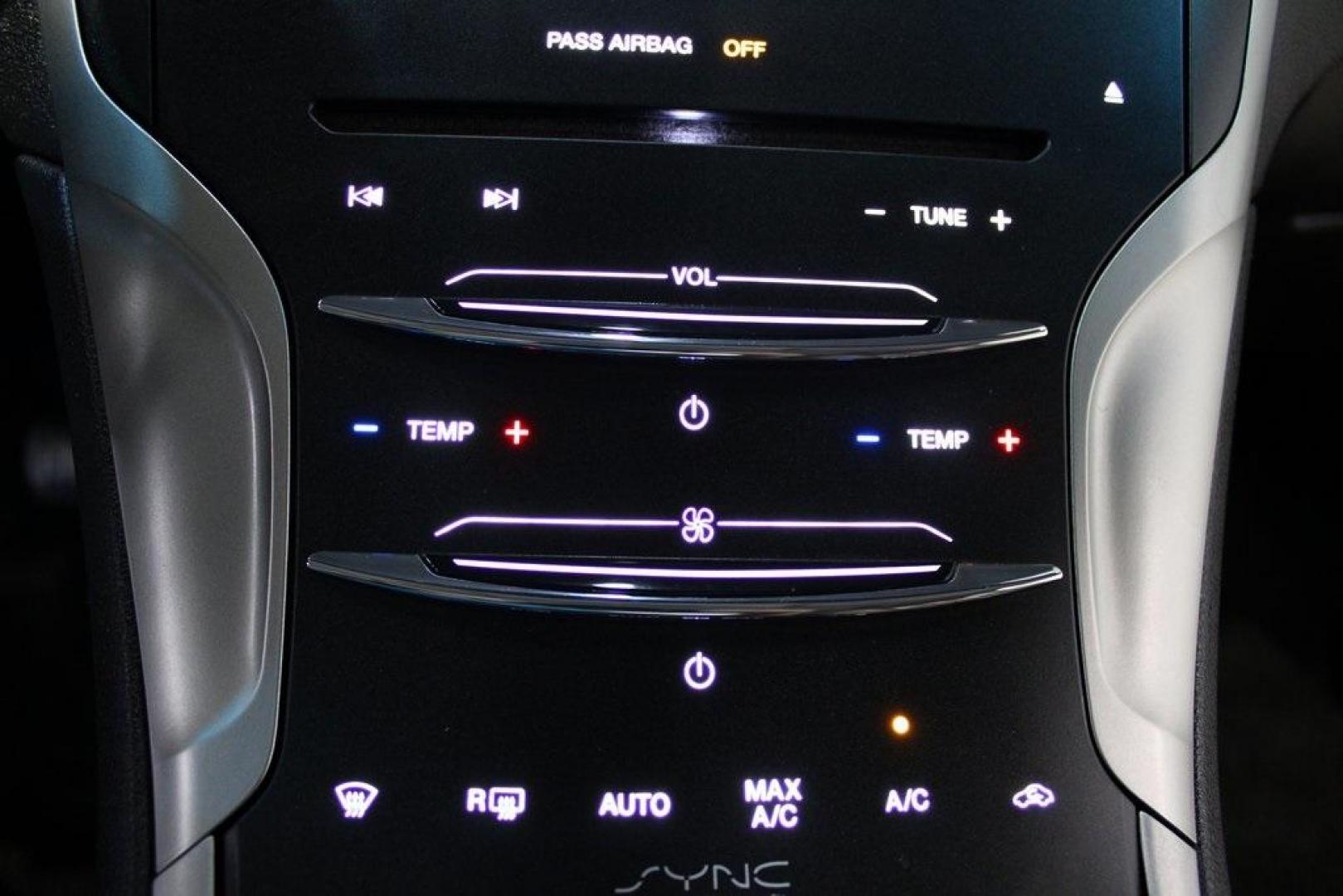 2014 Sterling Gray Metallic /Hazelnut Lincoln MKZ Hybrid (3LN6L2LUXER) with an 2.0L I4 Atkinson-Cycle iVCT engine, CVT transmission, located at 15300 Midway Rd., Addison, TX, 75001, (972) 702-0011, 32.958321, -96.838074 - Photo#16