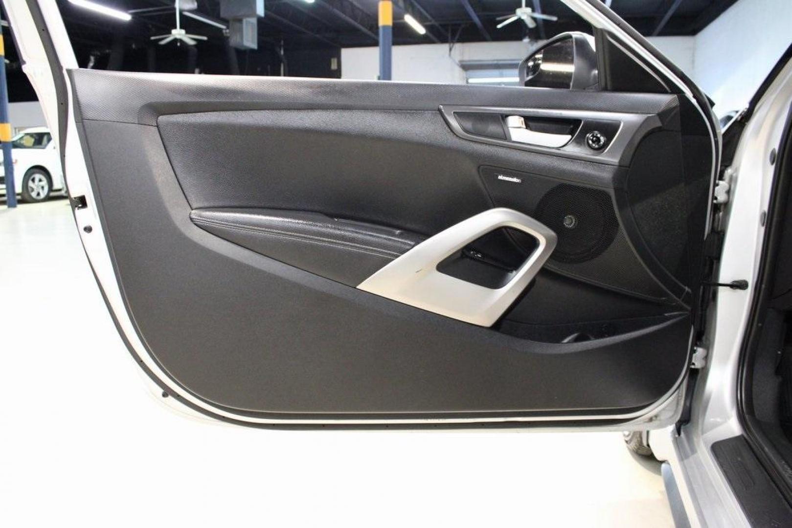 2014 Ironman Silver Metallic /Black Hyundai Veloster Turbo (KMHTC6AEXEU) with an 1.6L I4 DGI DOHC 16V Turbocharged engine, Manual transmission, located at 15300 Midway Rd., Addison, TX, 75001, (972) 702-0011, 32.958321, -96.838074 - Introducing the 2014 Hyundai Veloster Turbo, now available at Midway Auto Group in Addison, Texas. This distinctive hatchback combines sporty performance with innovative design, offering a driving experience that's both exhilarating and practical.<br><br>Key Features:<br><br>Engine: 1.6L Turbocharge - Photo#25