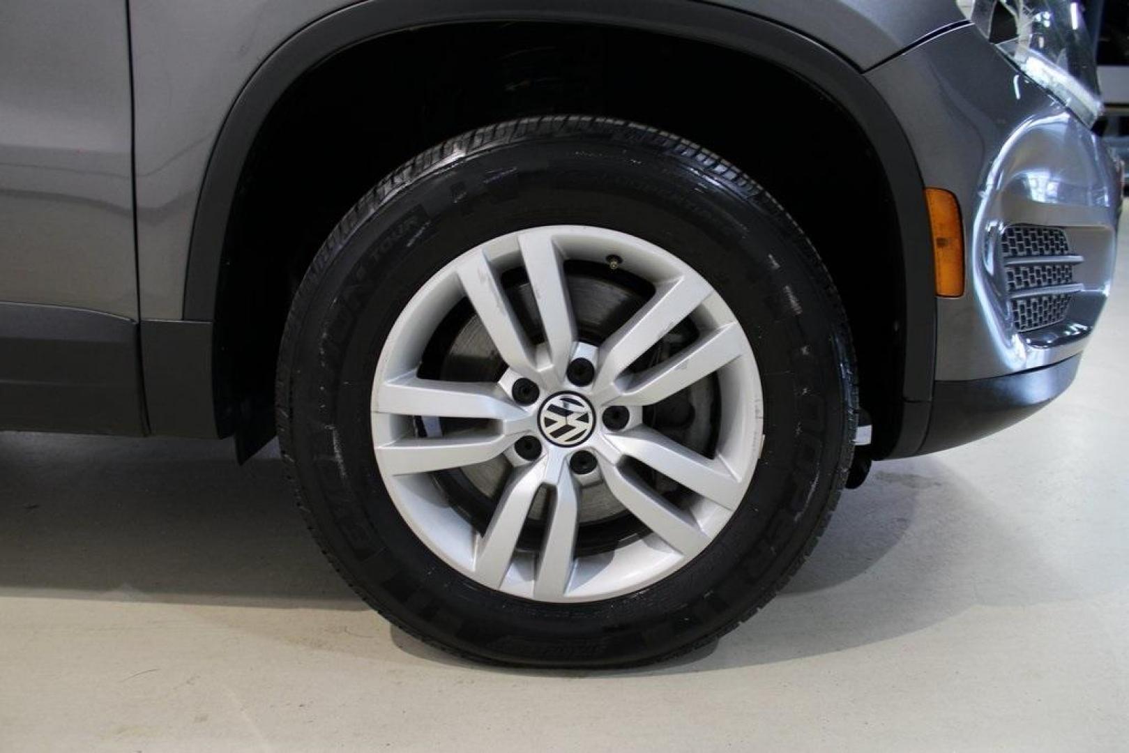2016 Pepper / Gray /Charcoal Black Volkswagen Tiguan S (WVGAV7AX2GW) with an 2.0L 4-Cylinder Turbocharged engine, Automatic transmission, located at 15300 Midway Rd., Addison, TX, 75001, (972) 702-0011, 32.958321, -96.838074 - Photo#11